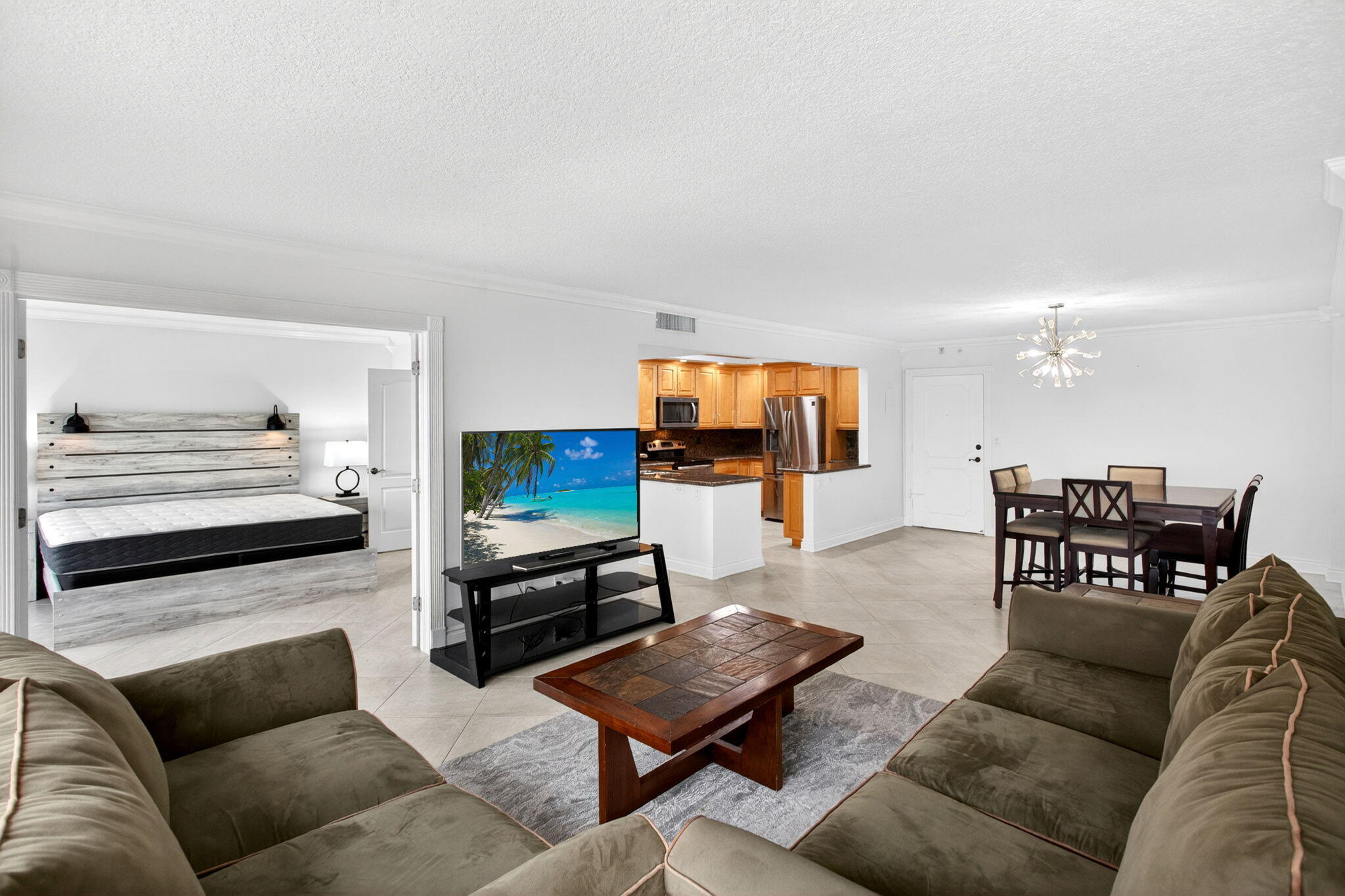 PARLIAMENT HOUSE CONDO - Residential
