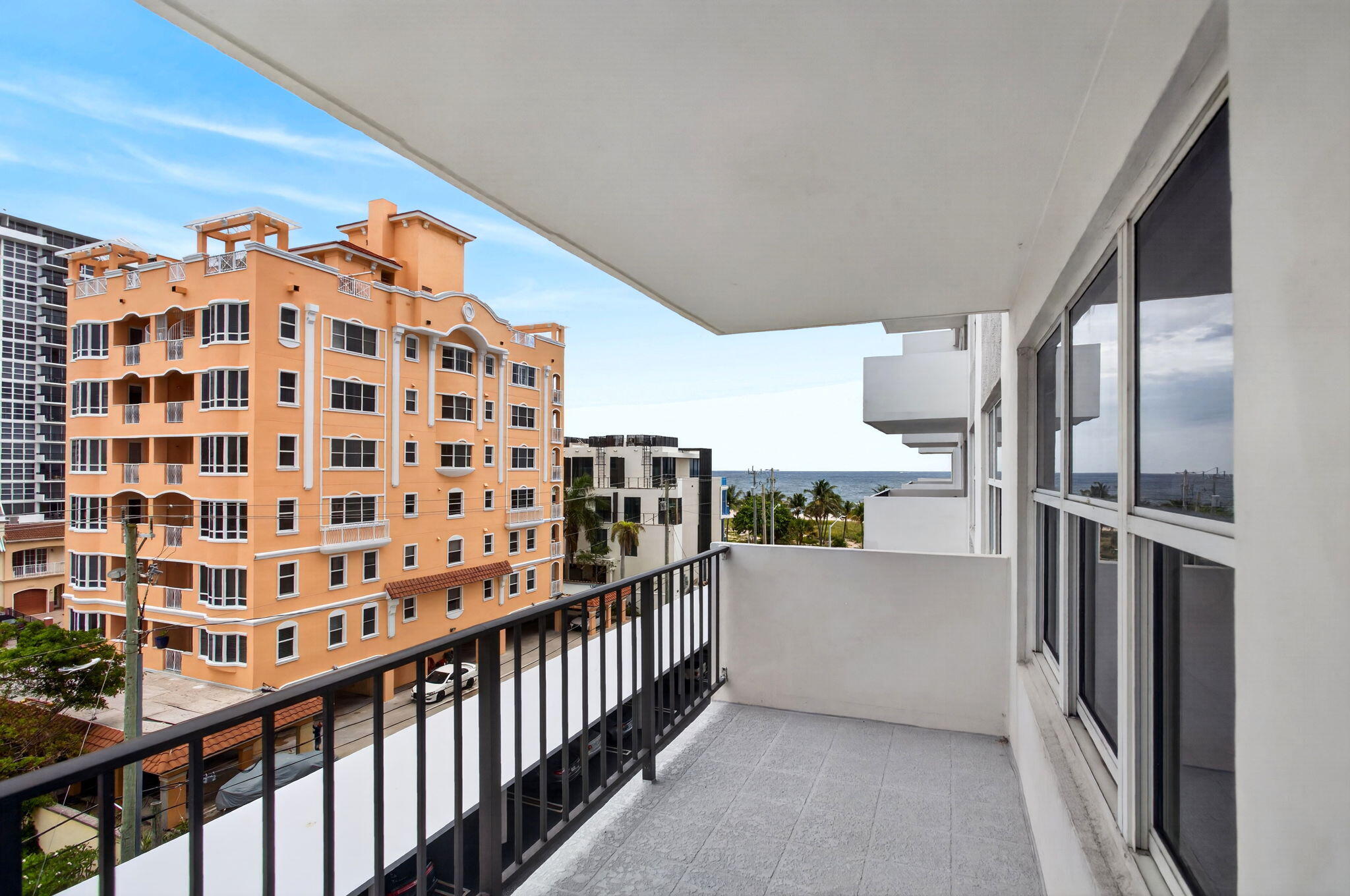 PARLIAMENT HOUSE CONDO - Residential