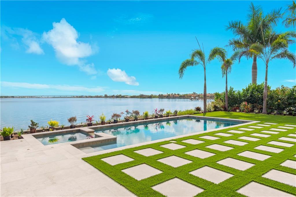 Floridian Golf Club - Residential