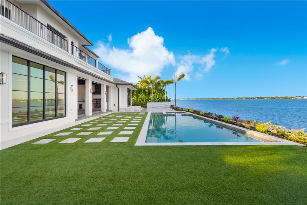 Floridian Golf Club - Residential