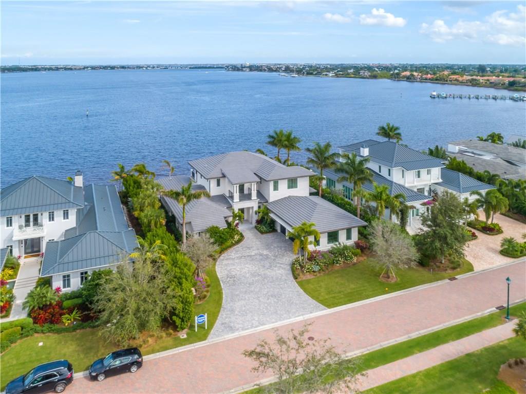 Floridian Golf Club - Residential