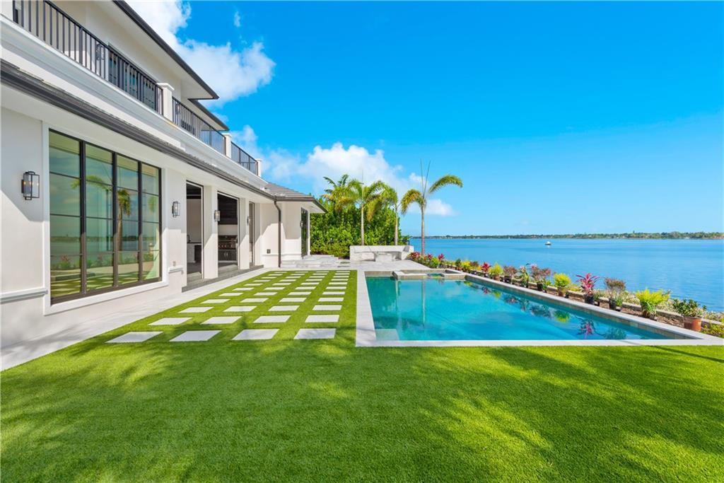 Floridian Golf Club - Residential
