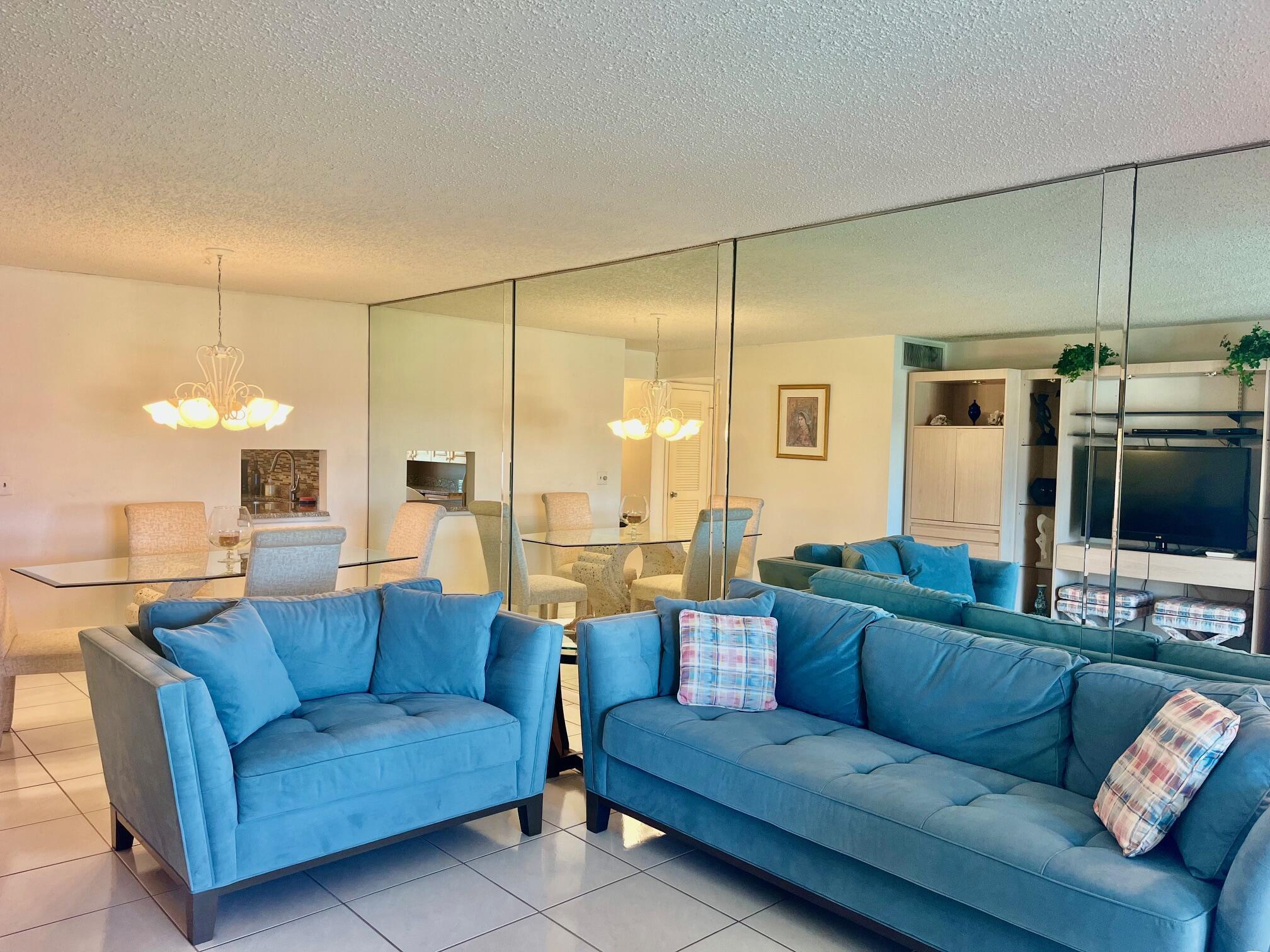 FOUNTAINS OF PALM BEACH CONDO 7 - Residential