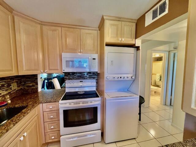 FOUNTAINS OF PALM BEACH CONDO 7 - Residential
