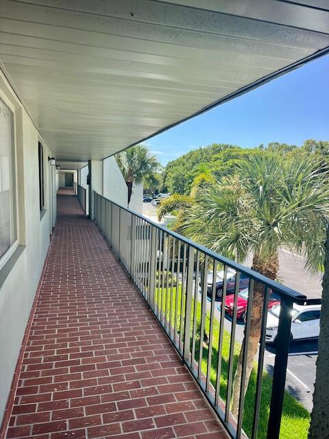 FOUNTAINS OF PALM BEACH CONDO 7 - Residential