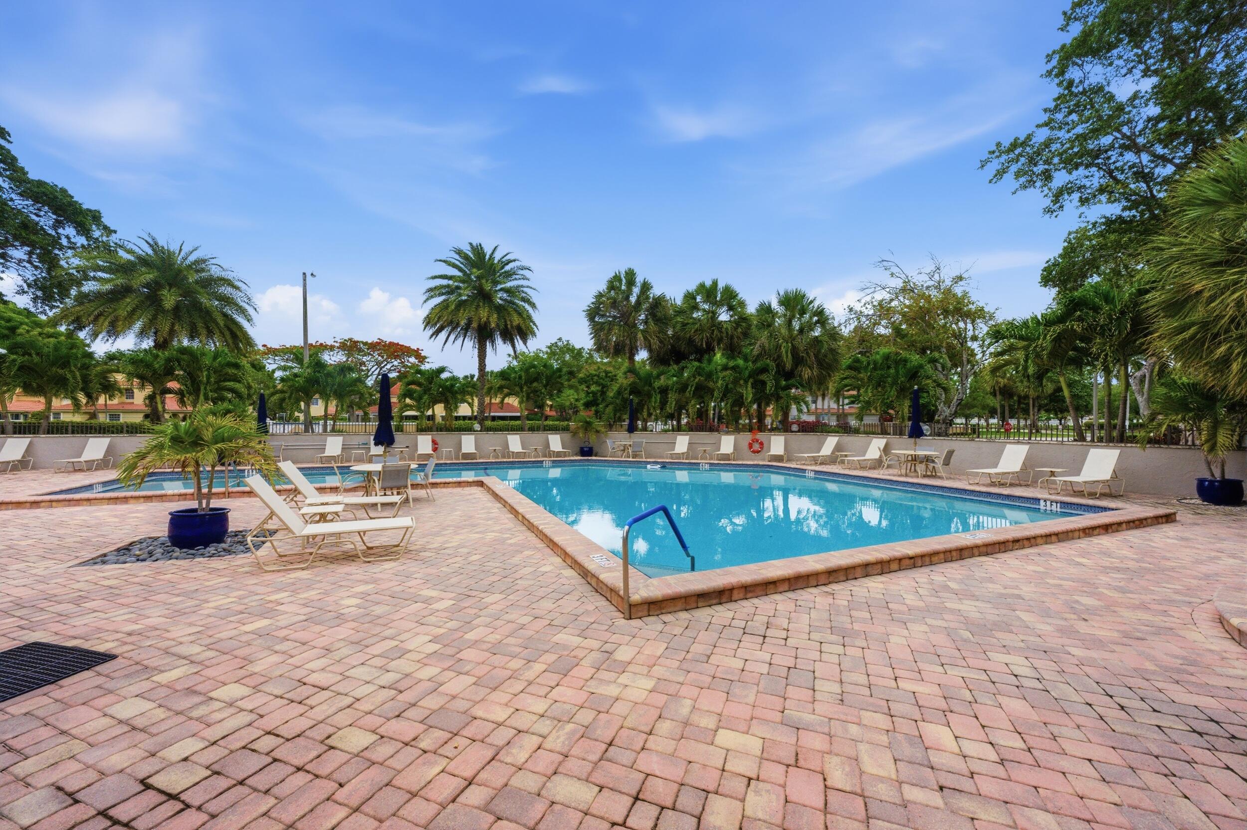 LAKES OF DEER CREEK CONDO - Residential