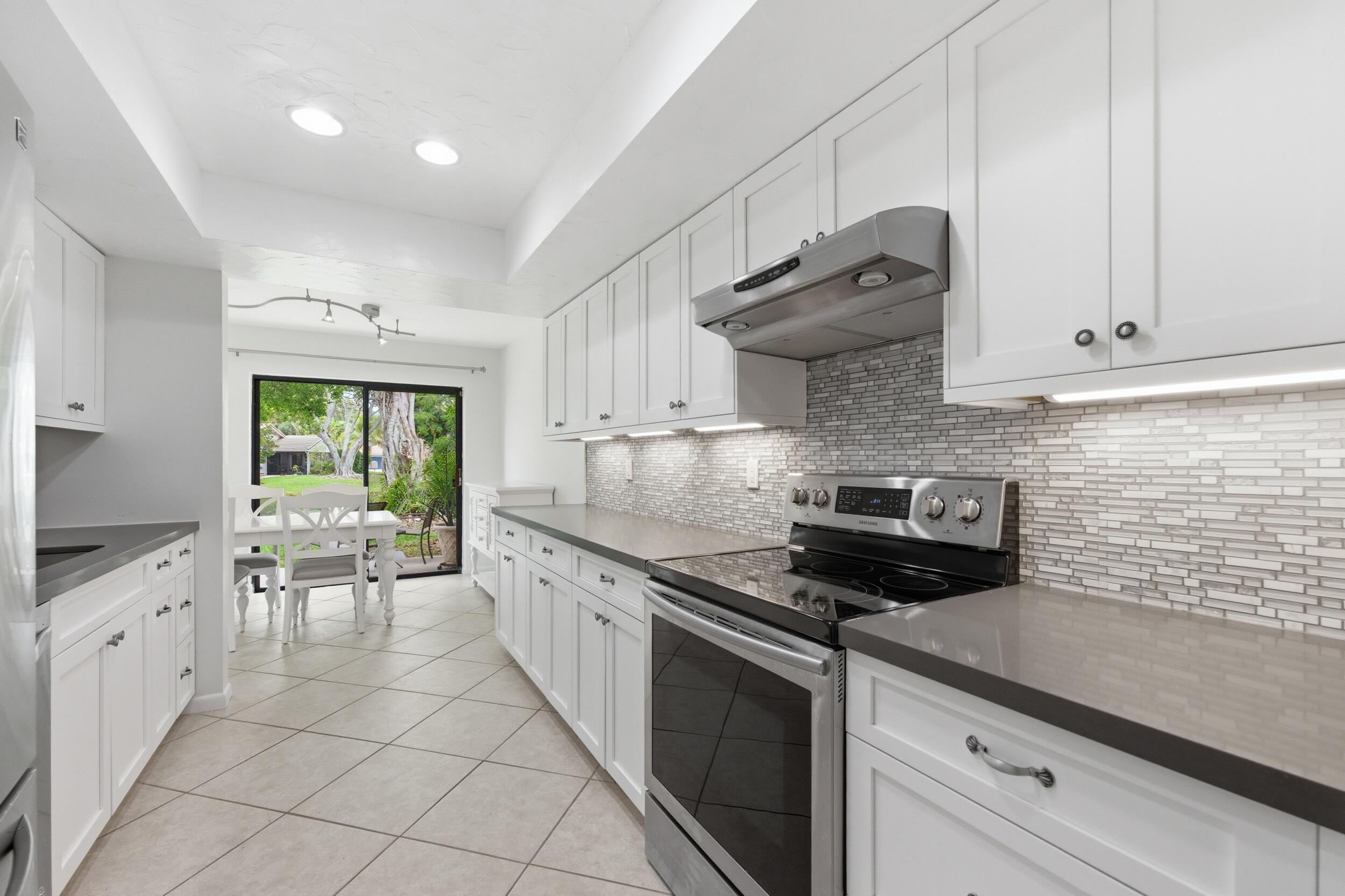 LAKES OF DEER CREEK CONDO - Residential