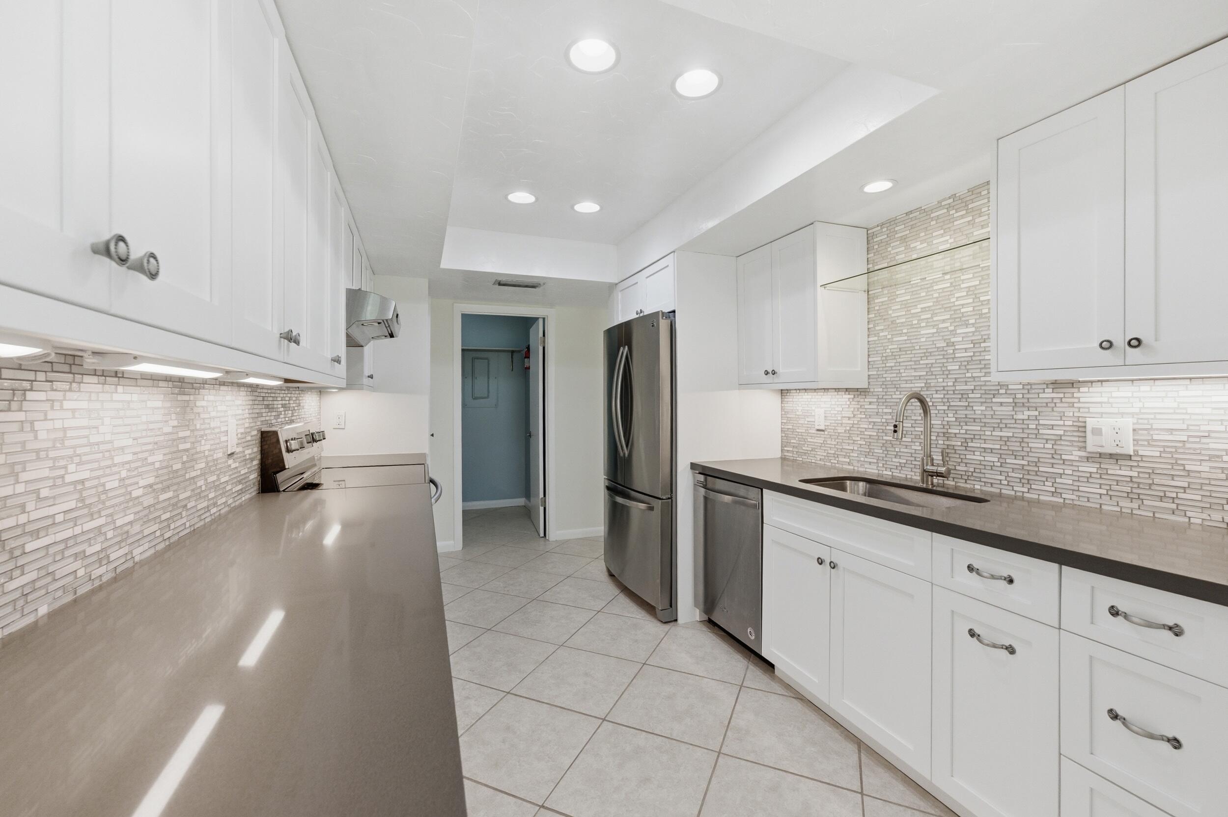LAKES OF DEER CREEK CONDO - Residential