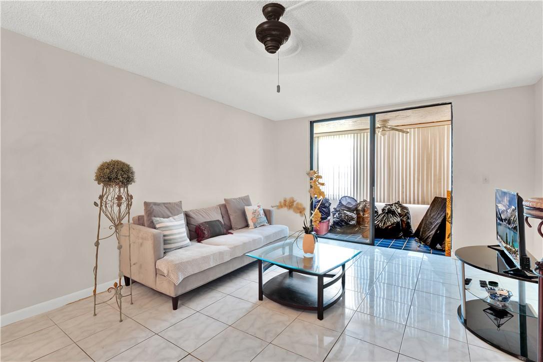 SOMERSET - Residential