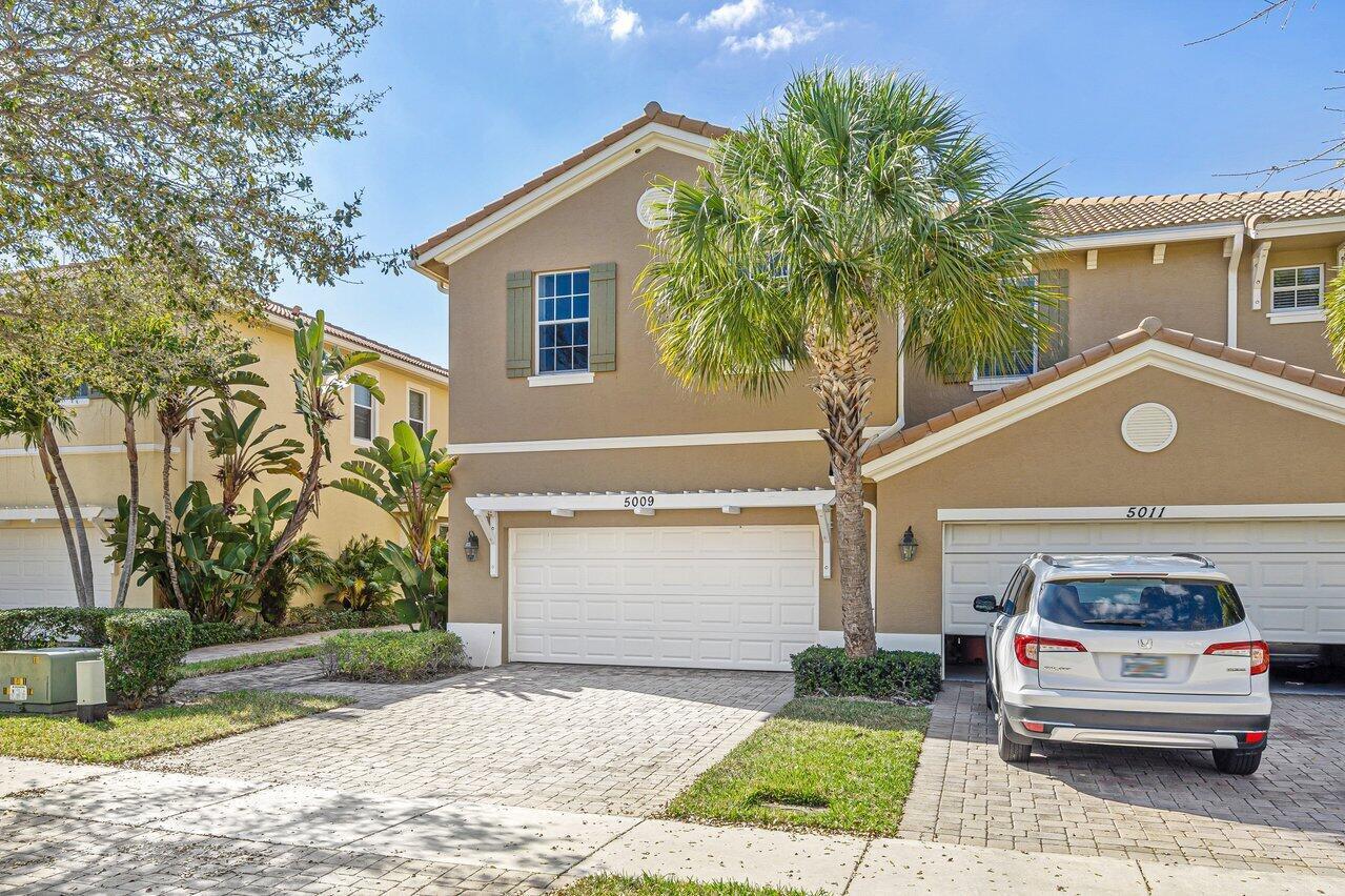 PALOMA - Residential Lease