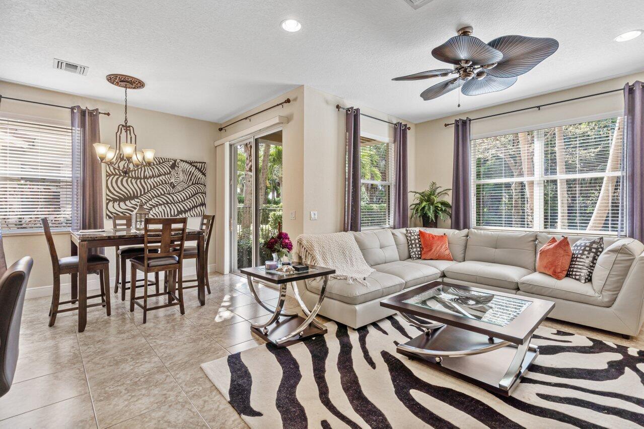 PALOMA - Residential Lease