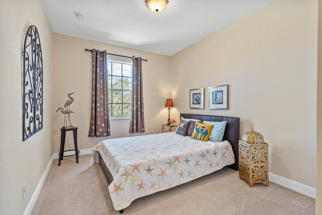 PALOMA - Residential Lease