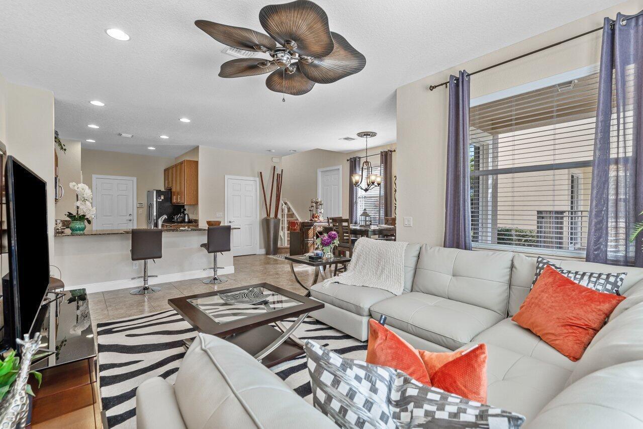 PALOMA - Residential Lease