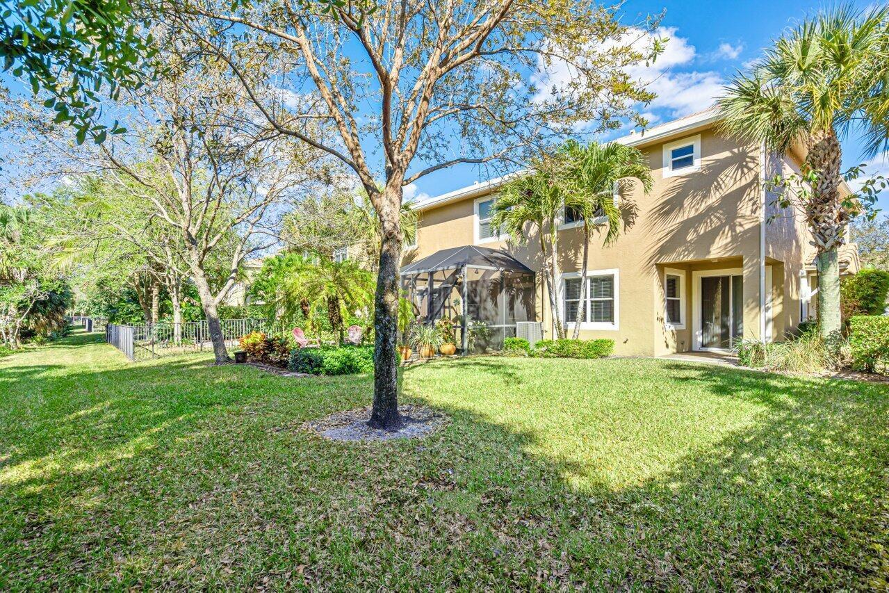 PALOMA - Residential Lease