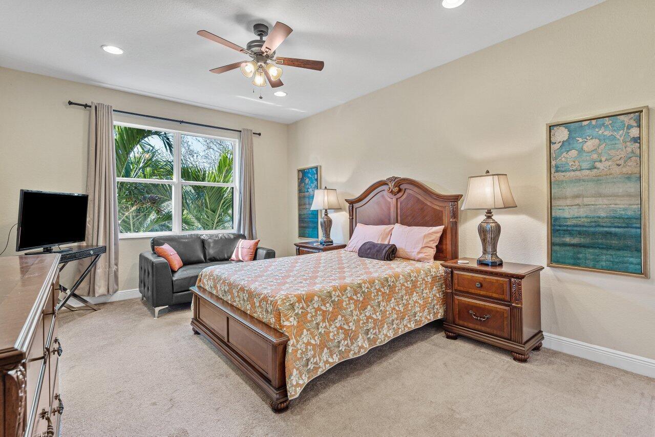 PALOMA - Residential Lease