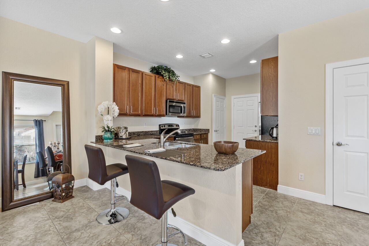 PALOMA - Residential Lease