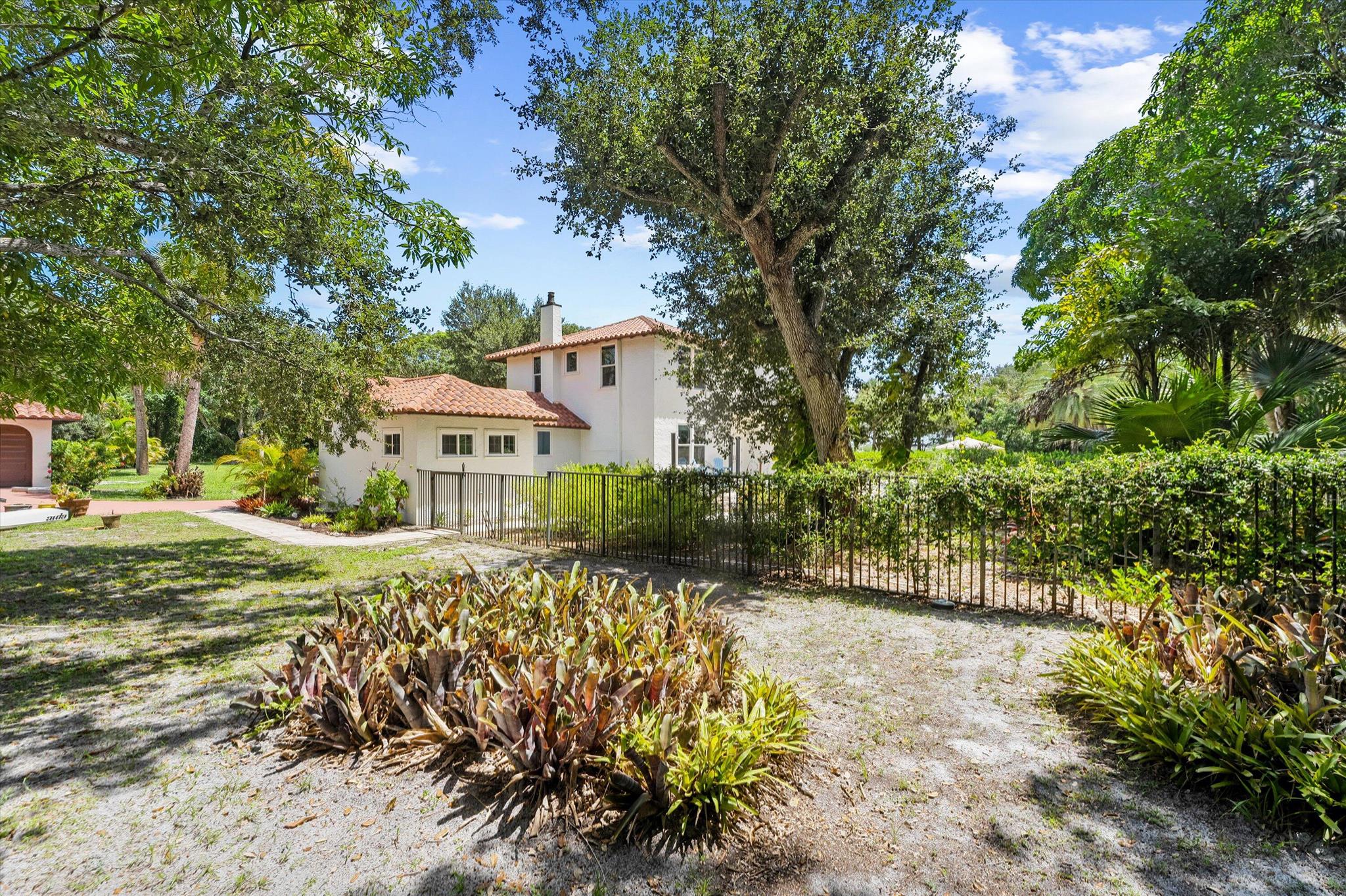 PORT SEWALL (AKA SEWALL'S POINT LAND CO) - Residential
