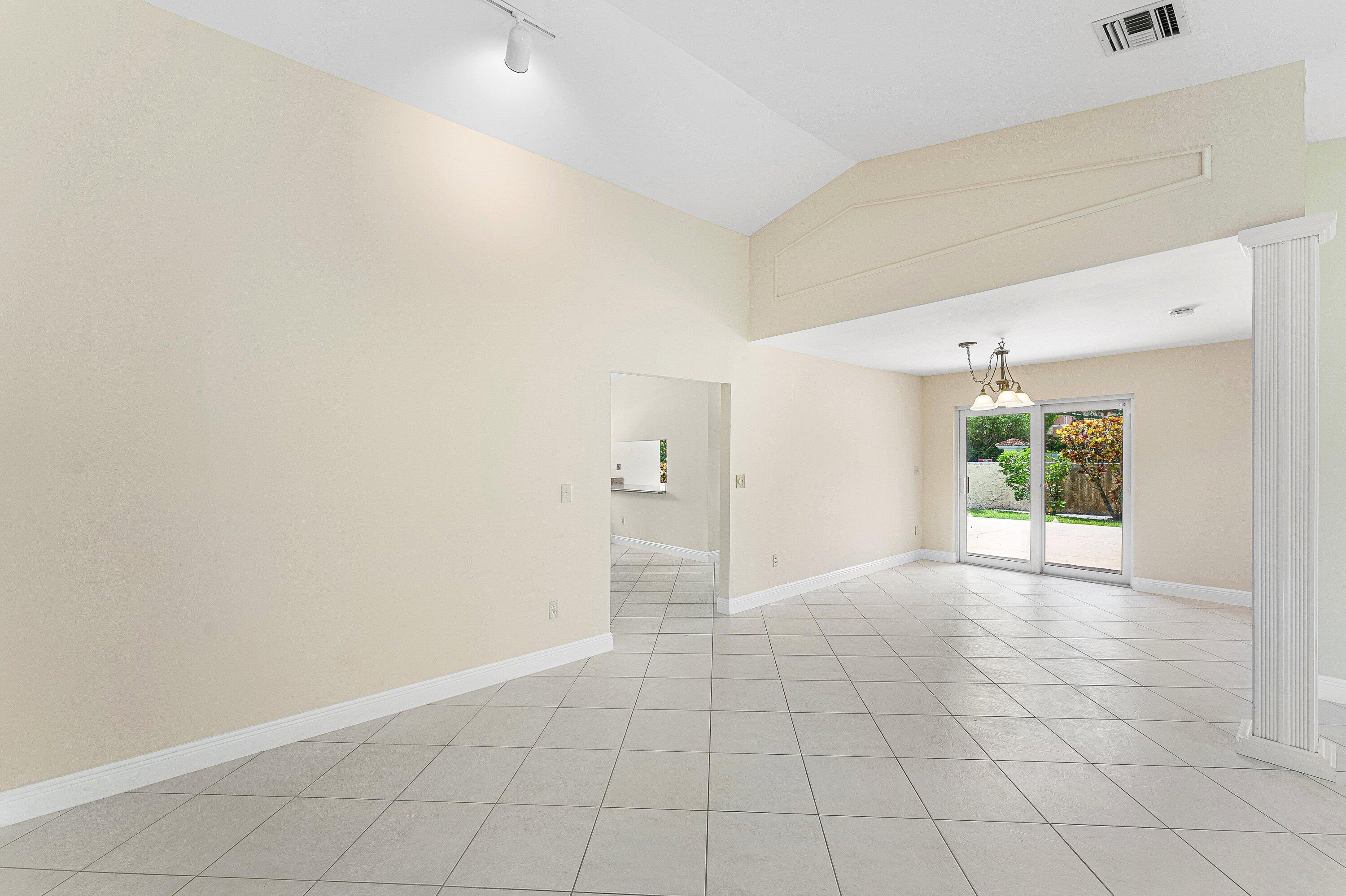 VISTA VERDE SEC 3 - Residential