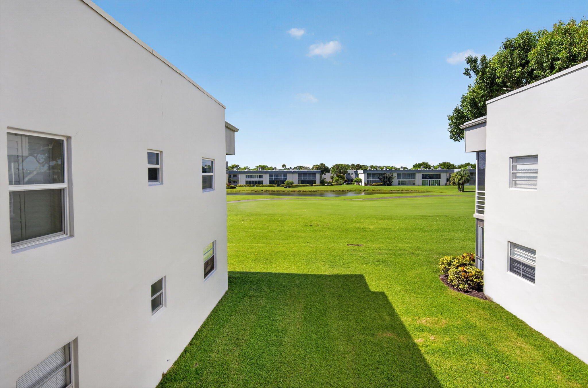 KINGS POINT NORMANDY COND - Residential