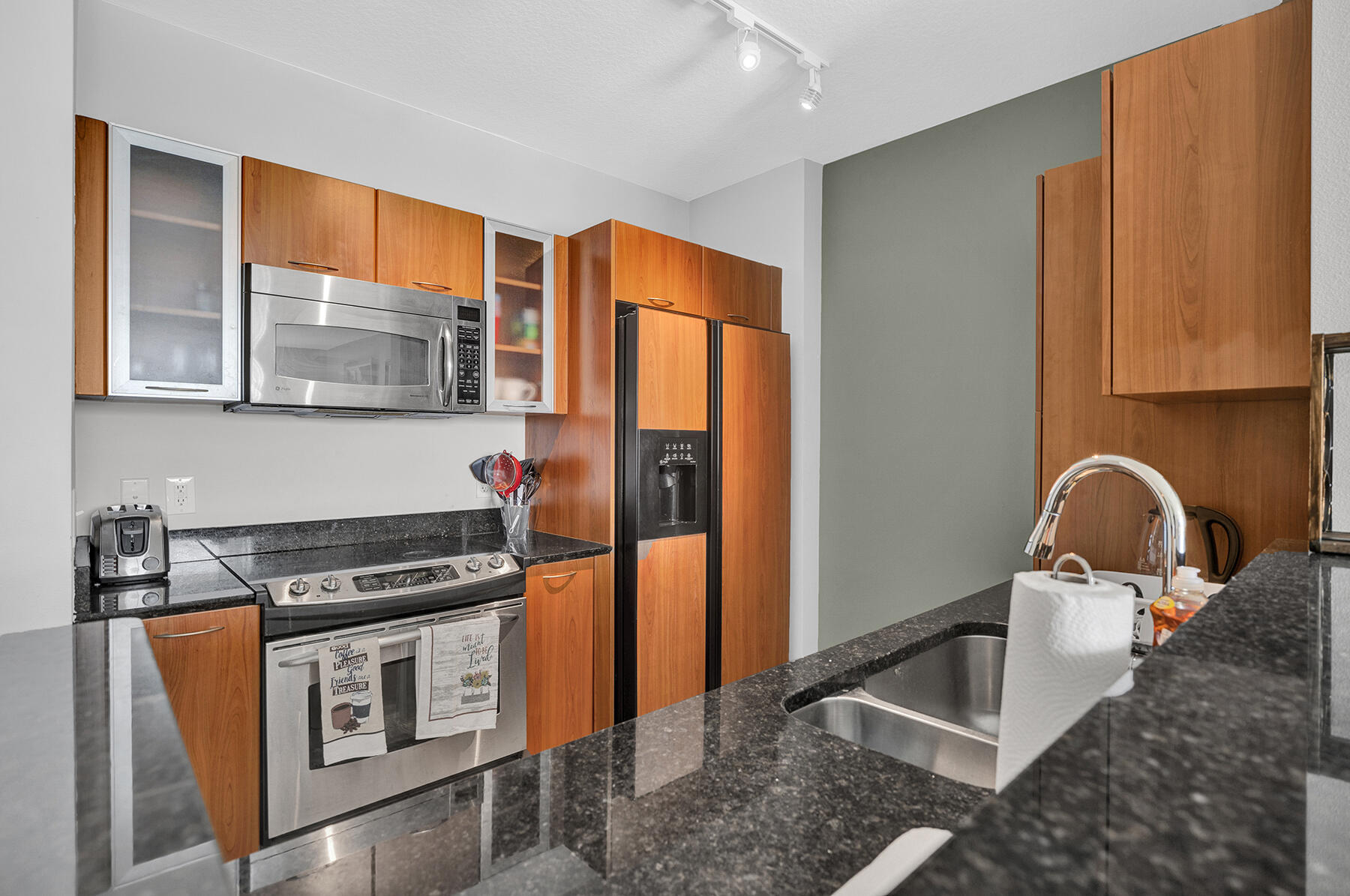 MARINA VILLAGE AT BOYNTON BEACH CONDO - Residential Lease