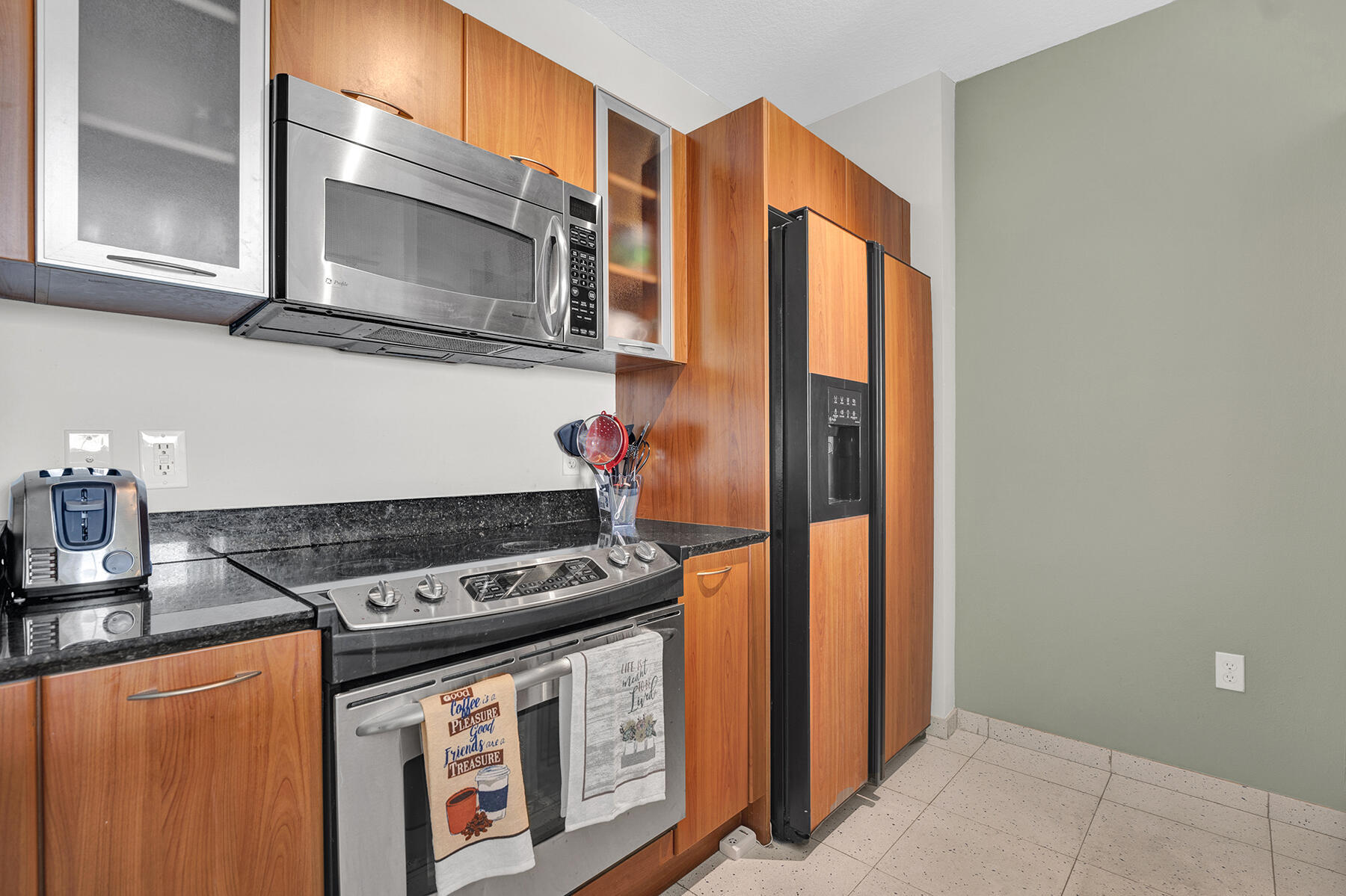 MARINA VILLAGE AT BOYNTON BEACH CONDO - Residential Lease