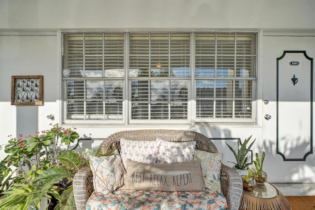 MAYBURY MANSIONS CONDO - Residential Lease
