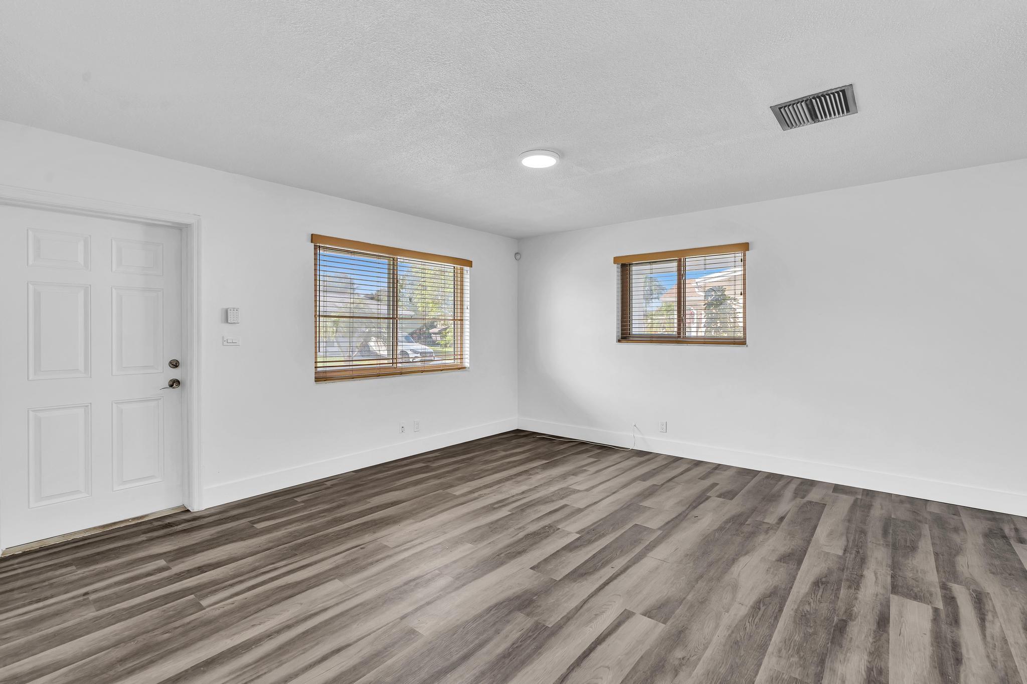 MAINLANDS OF TAMARAC LAKES - Residential