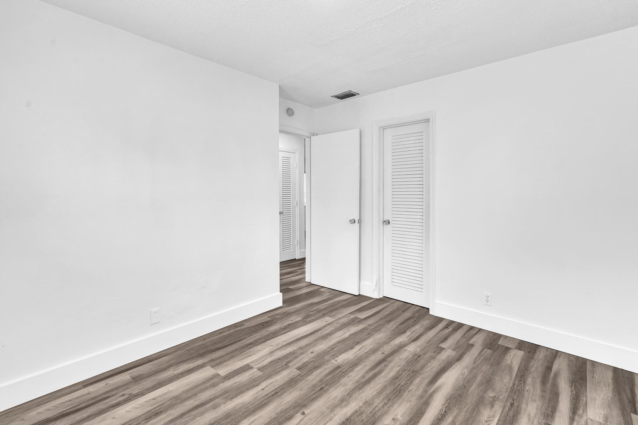 MAINLANDS OF TAMARAC LAKES - Residential