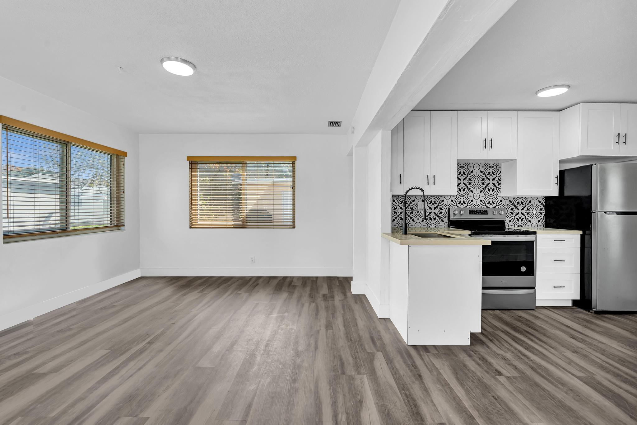 MAINLANDS OF TAMARAC LAKES - Residential