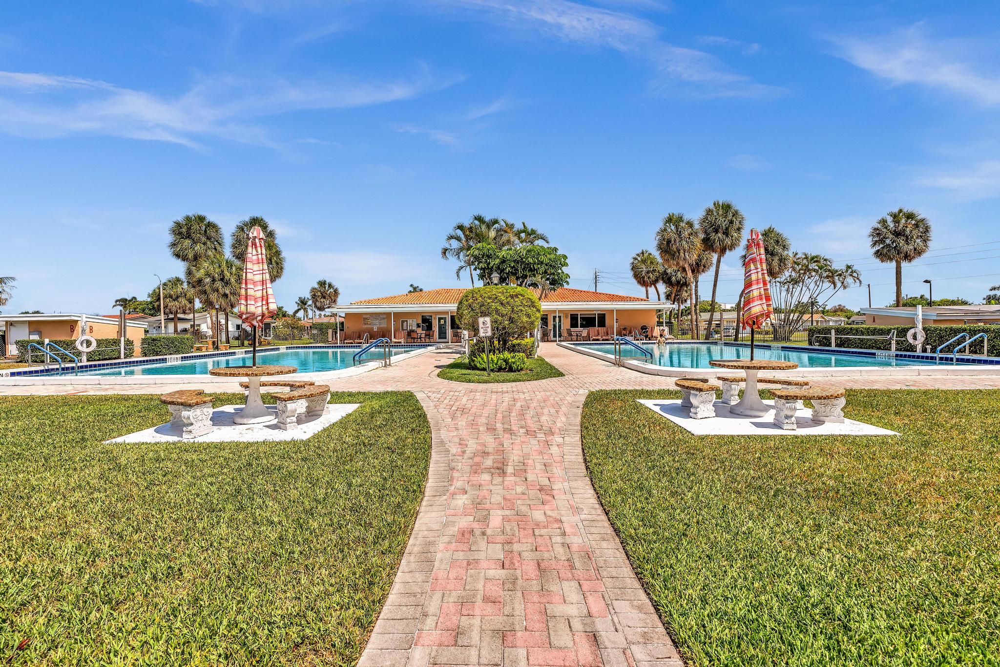 MAINLANDS OF TAMARAC LAKES - Residential