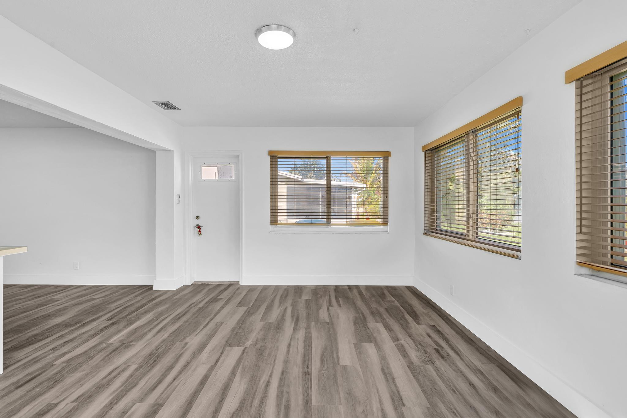 MAINLANDS OF TAMARAC LAKES - Residential