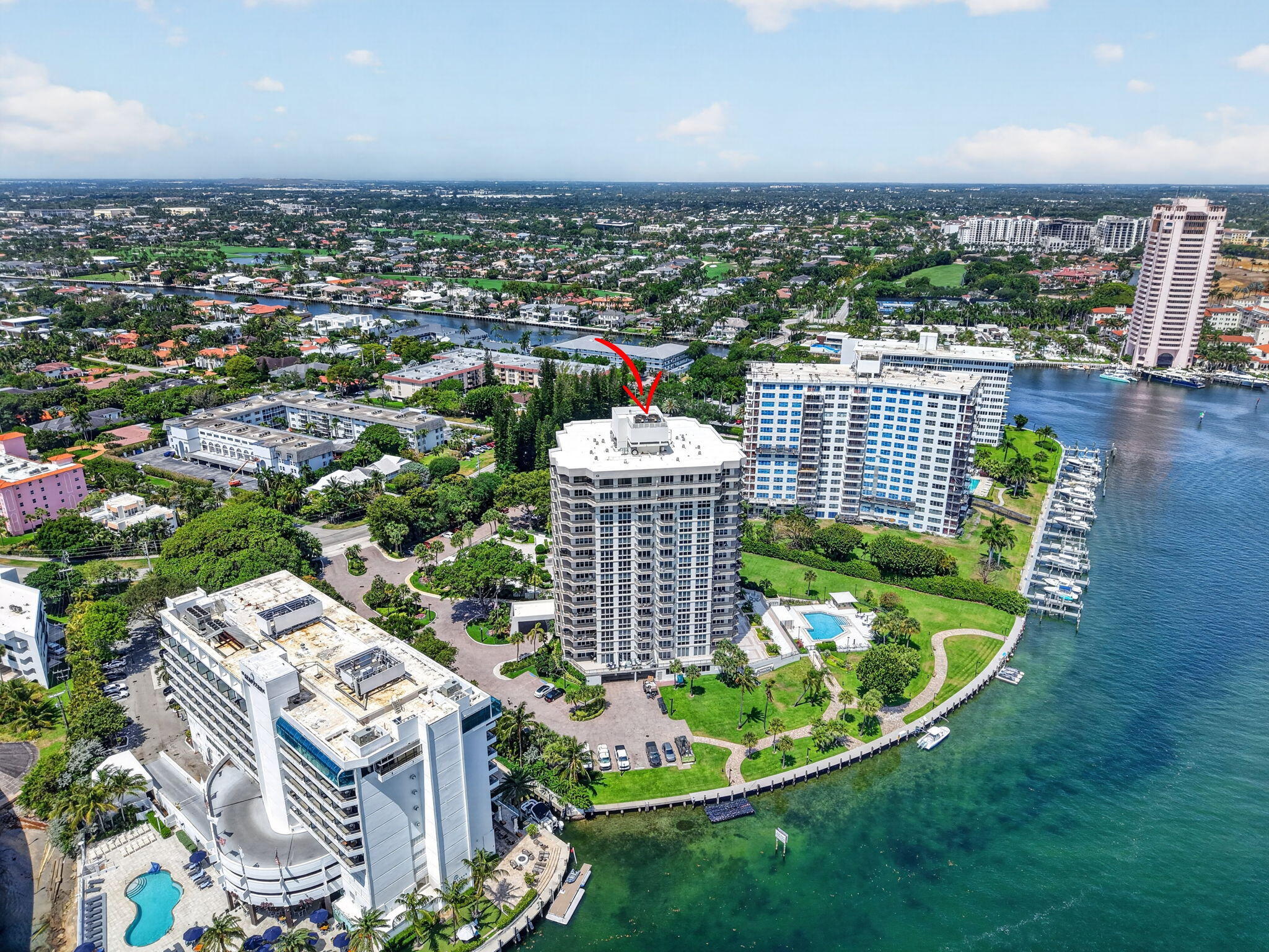 CARLTON CONDO - Residential
