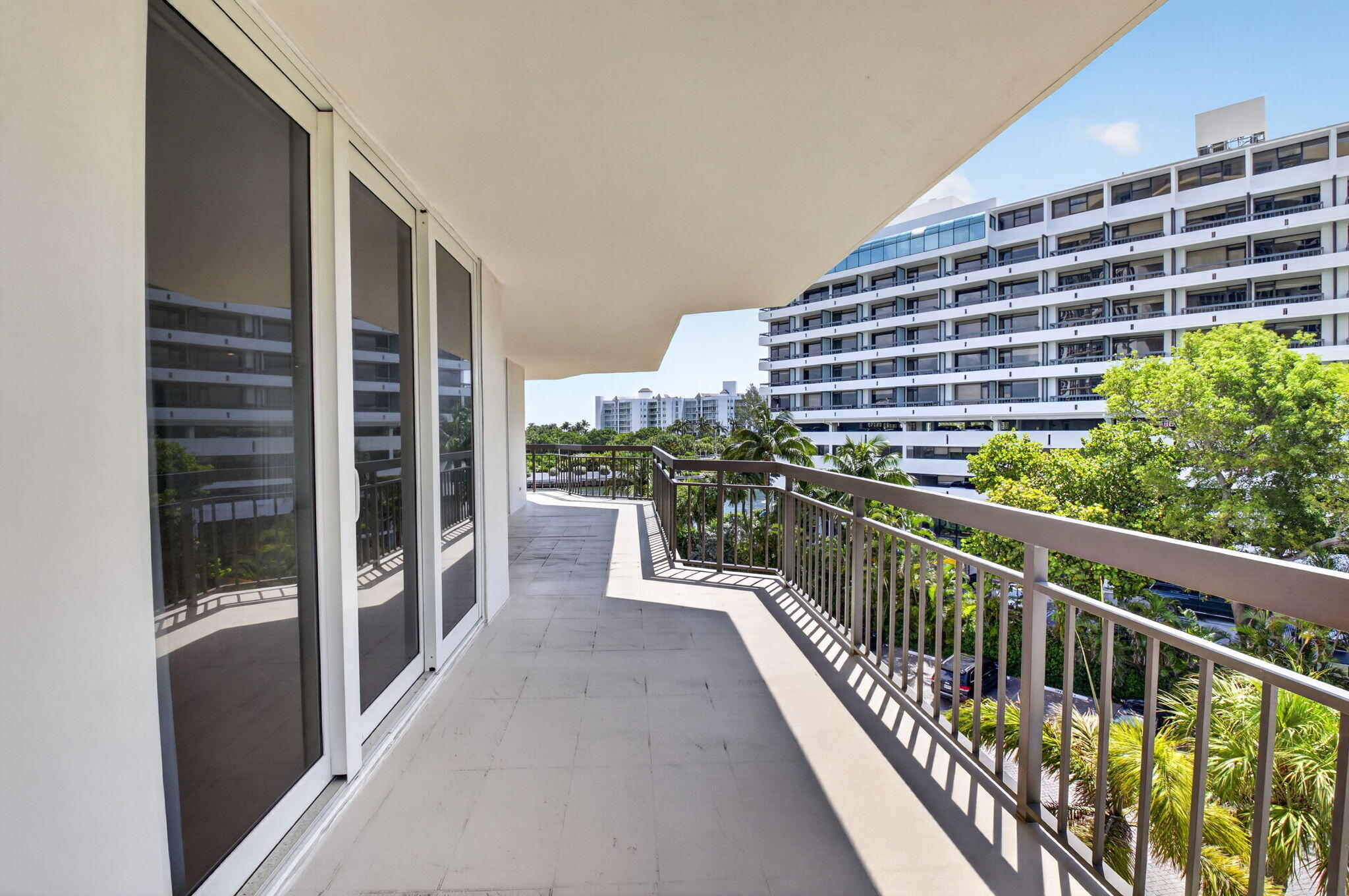 CARLTON CONDO - Residential