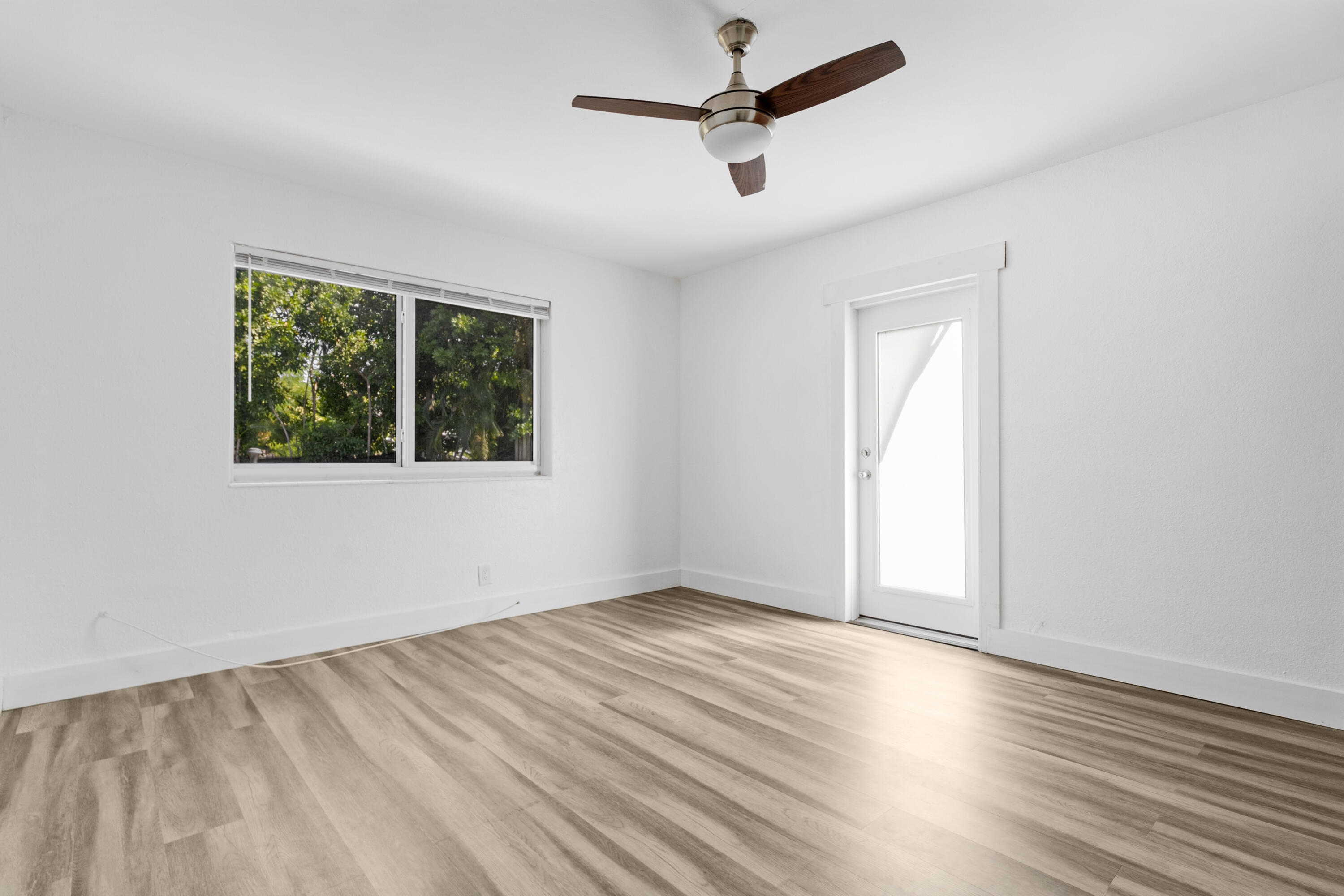 PINE CREST AMENDED PLAT - Residential Lease