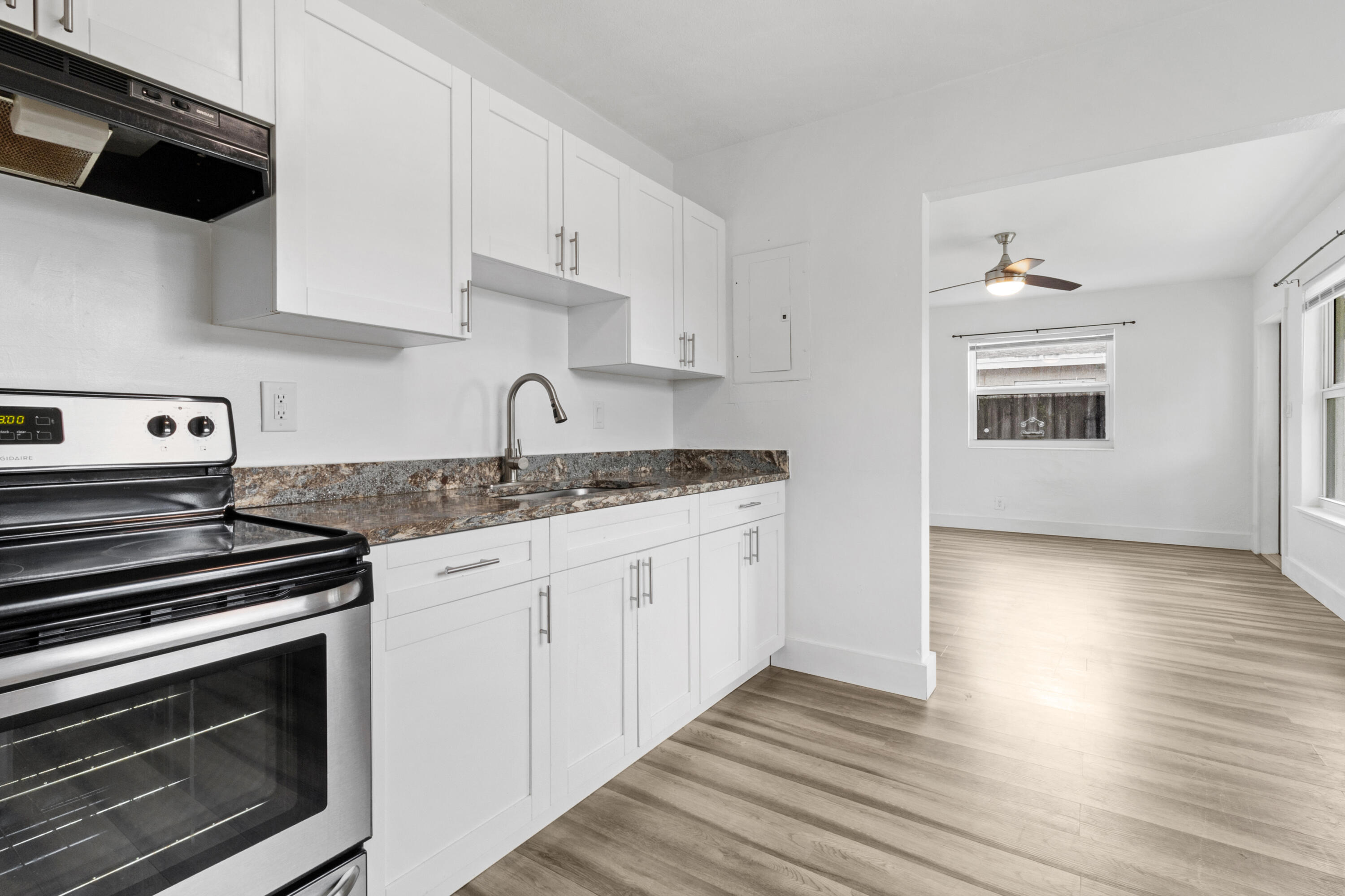 PINE CREST AMENDED PLAT - Residential Lease