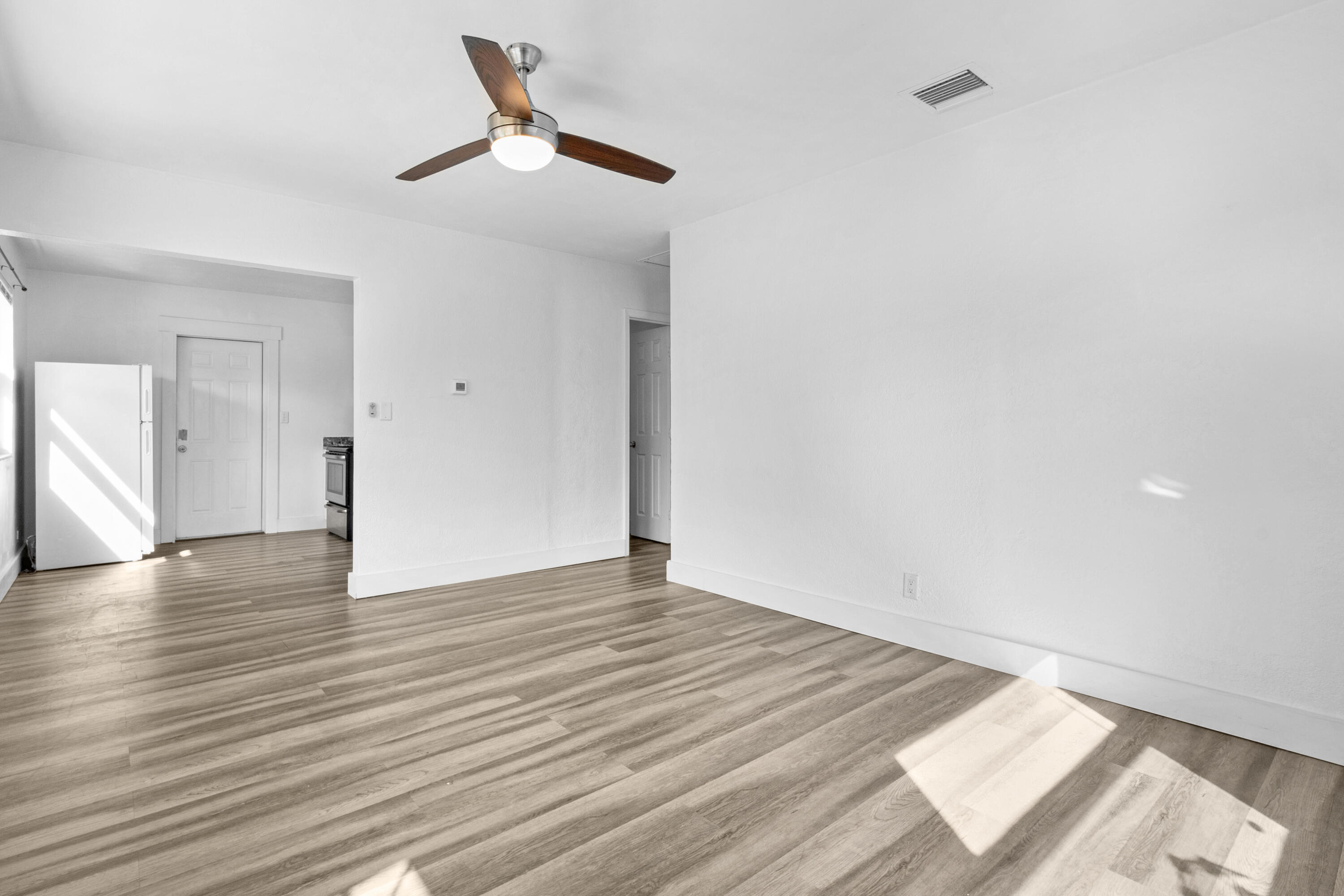 PINE CREST AMENDED PLAT - Residential Lease
