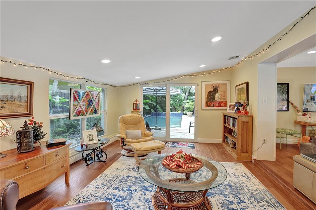 Middle River Manor Add 38 - Residential