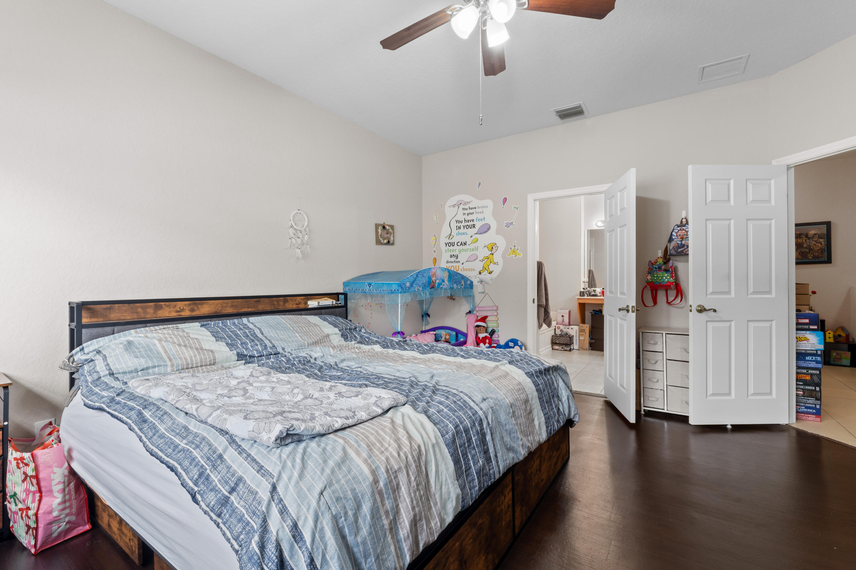 MAGNOLIA BAY CONDOMIMIUM - Residential