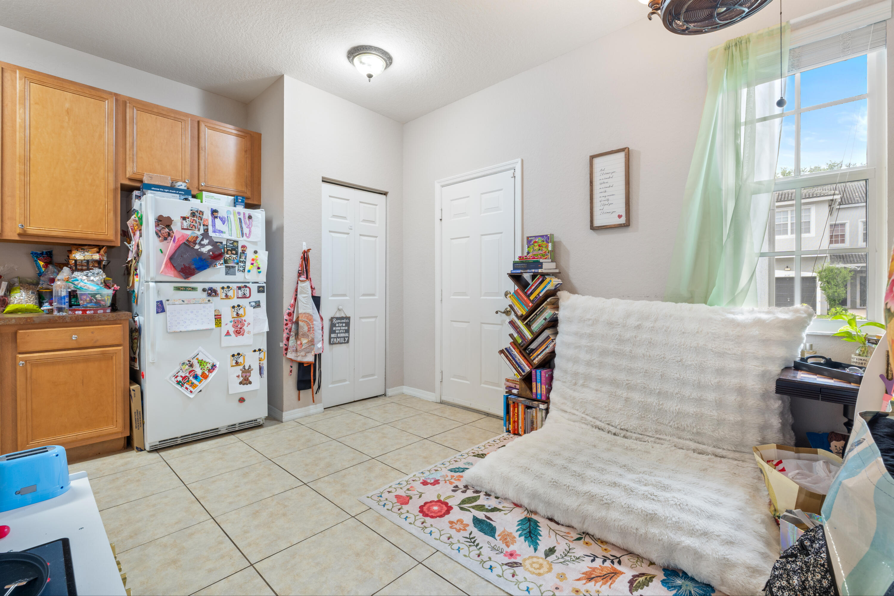 MAGNOLIA BAY CONDOMIMIUM - Residential