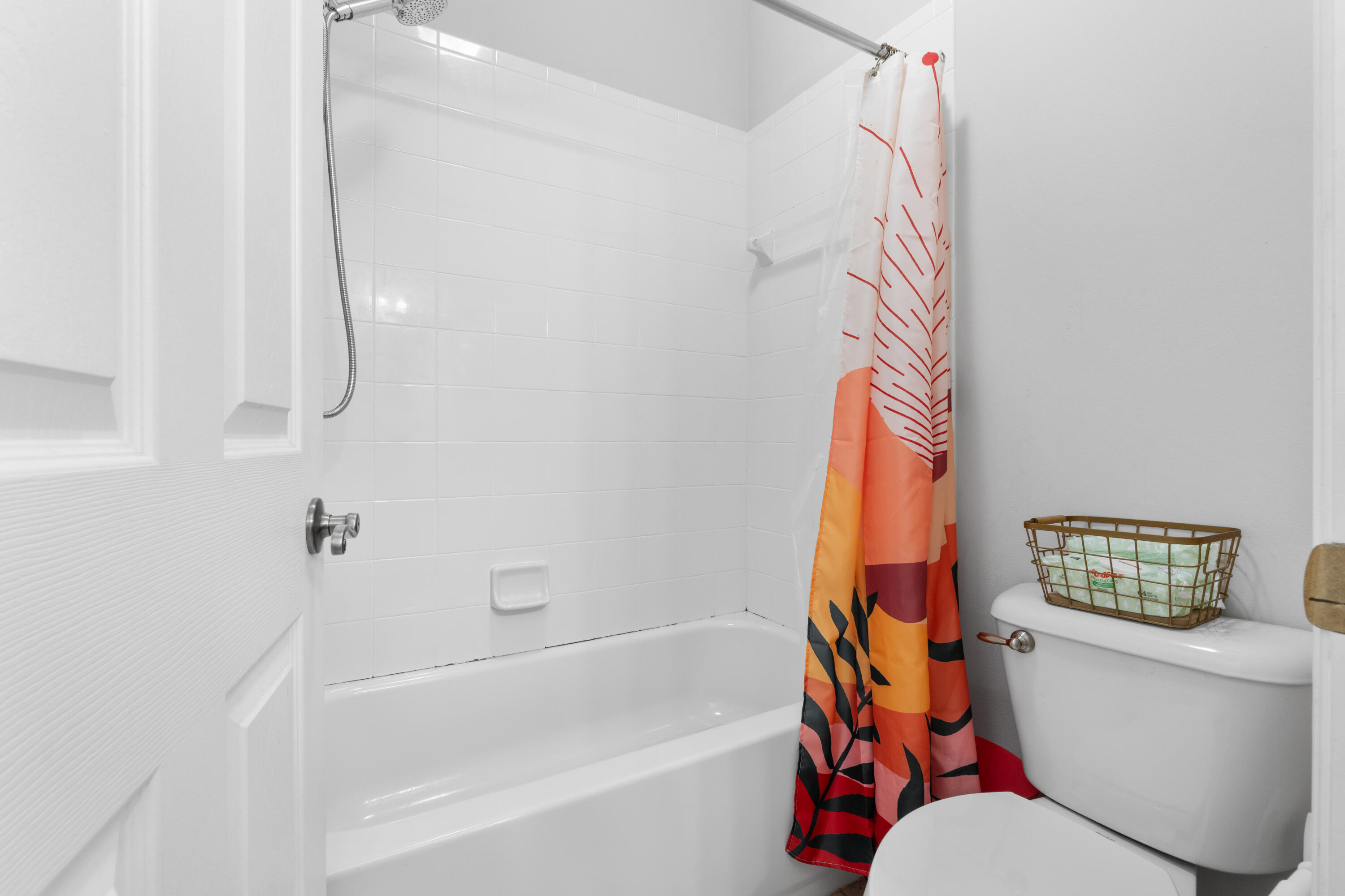 MAGNOLIA BAY CONDOMIMIUM - Residential
