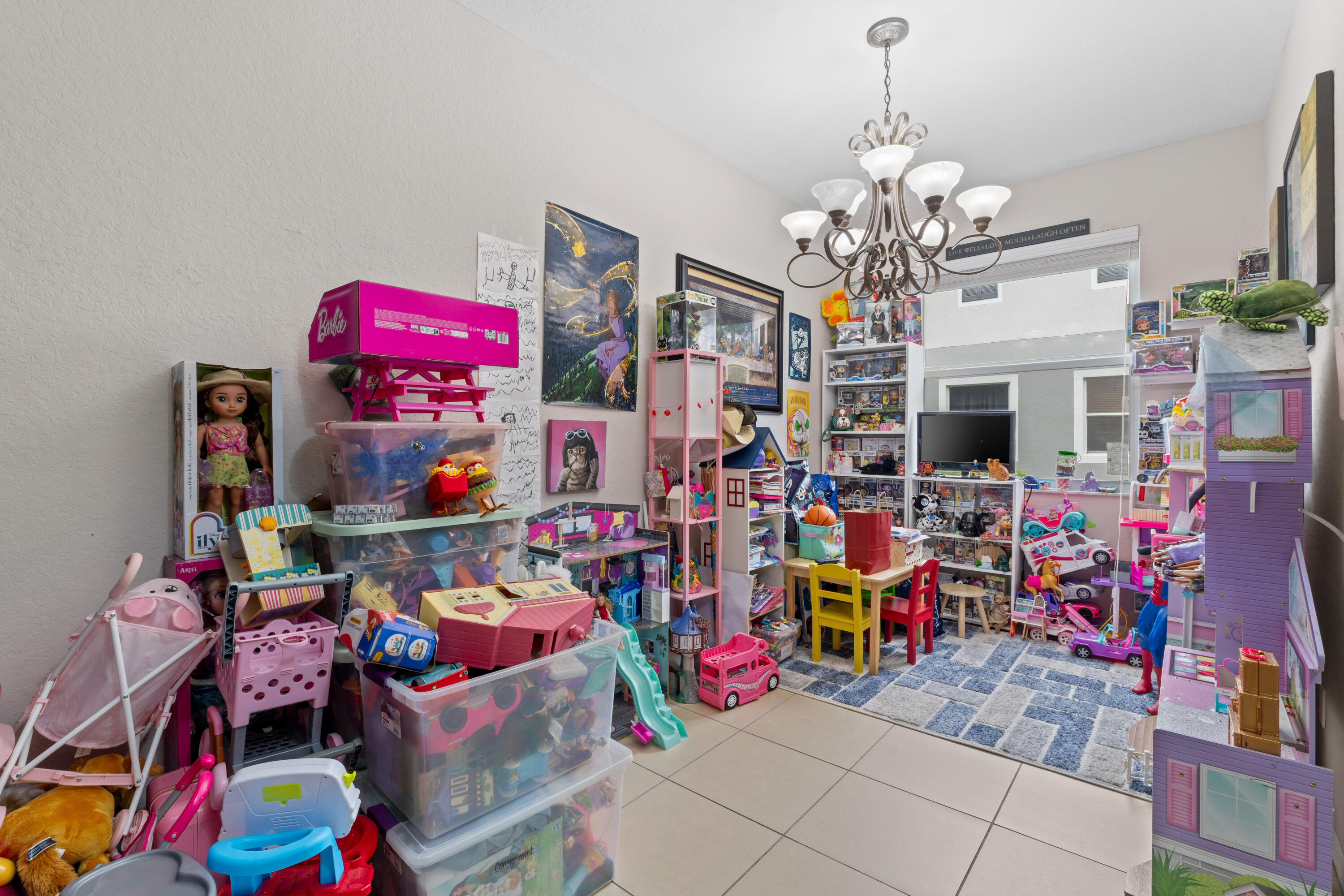 MAGNOLIA BAY CONDOMIMIUM - Residential