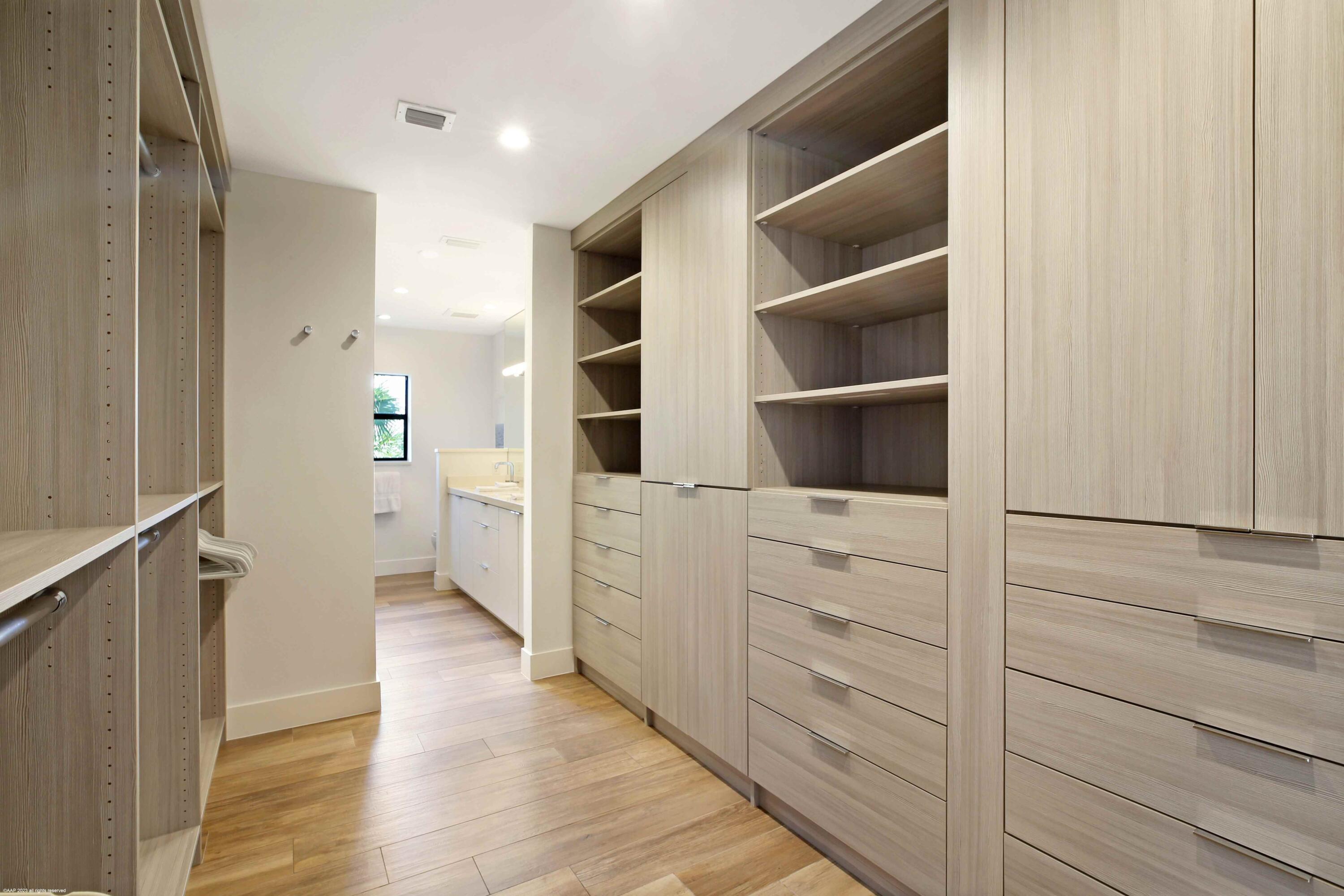 POLO ISLAND CONDO - Residential