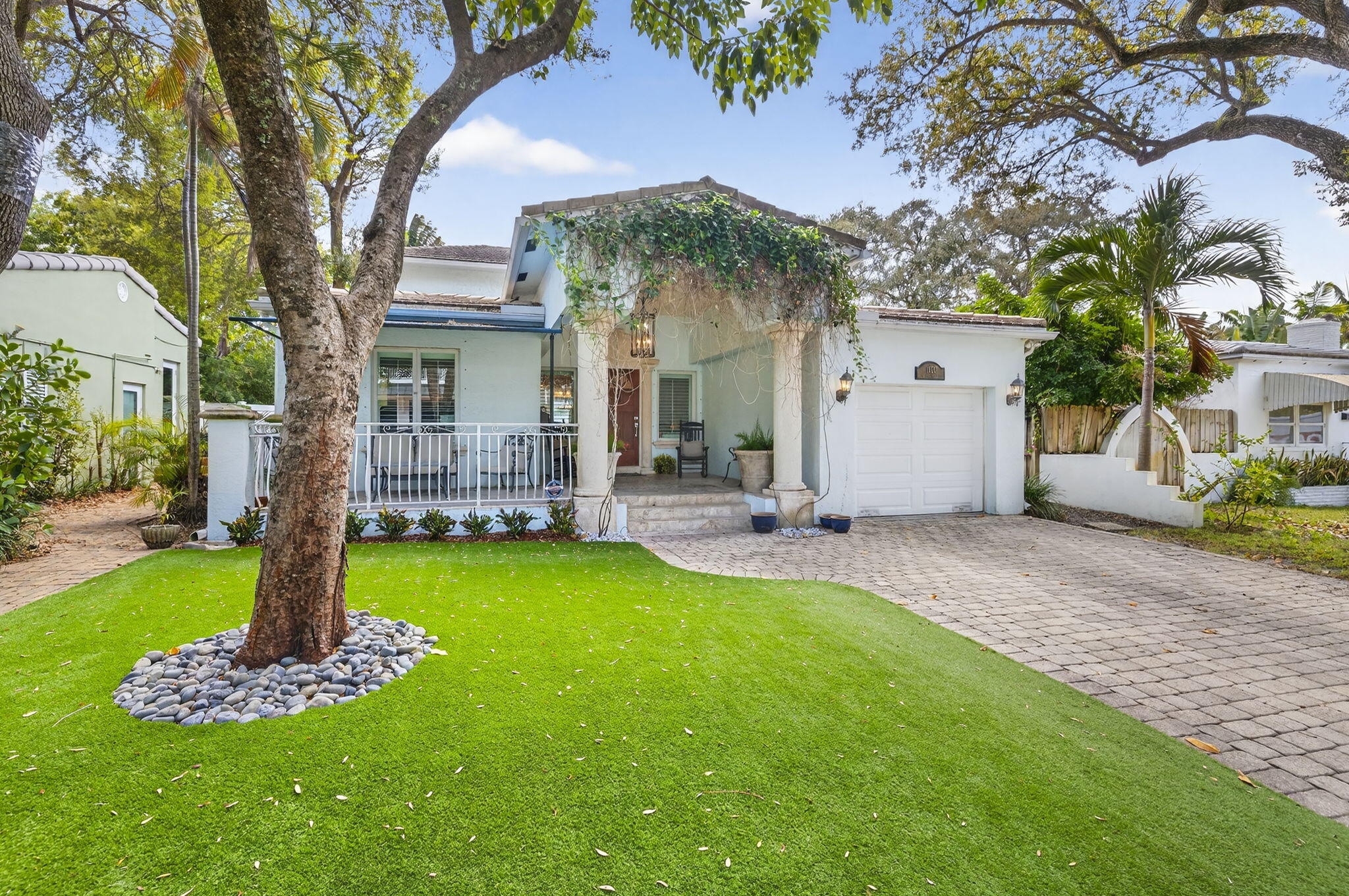 RIO VISTA ISLES - Residential