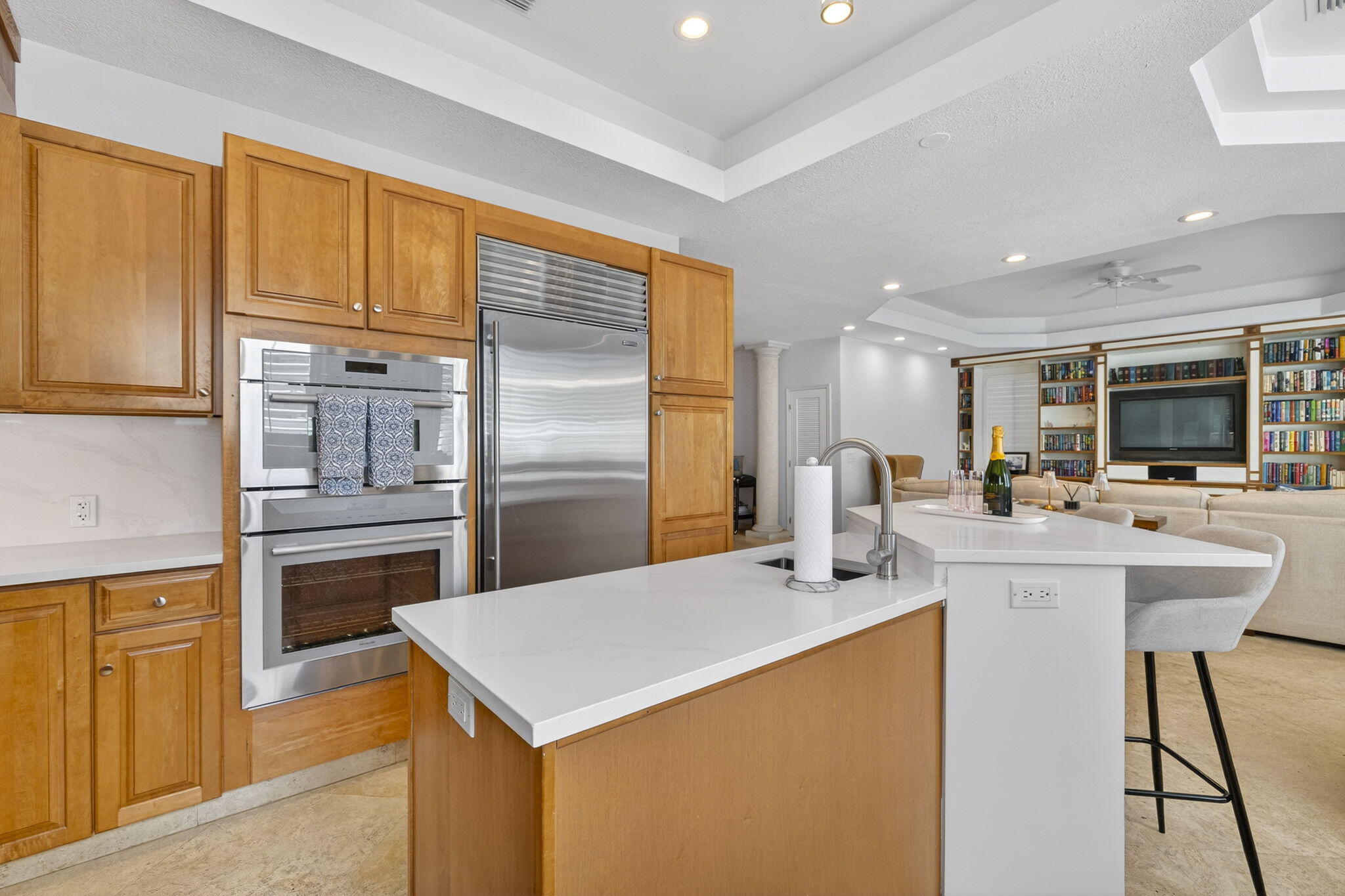 RIO VISTA ISLES - Residential