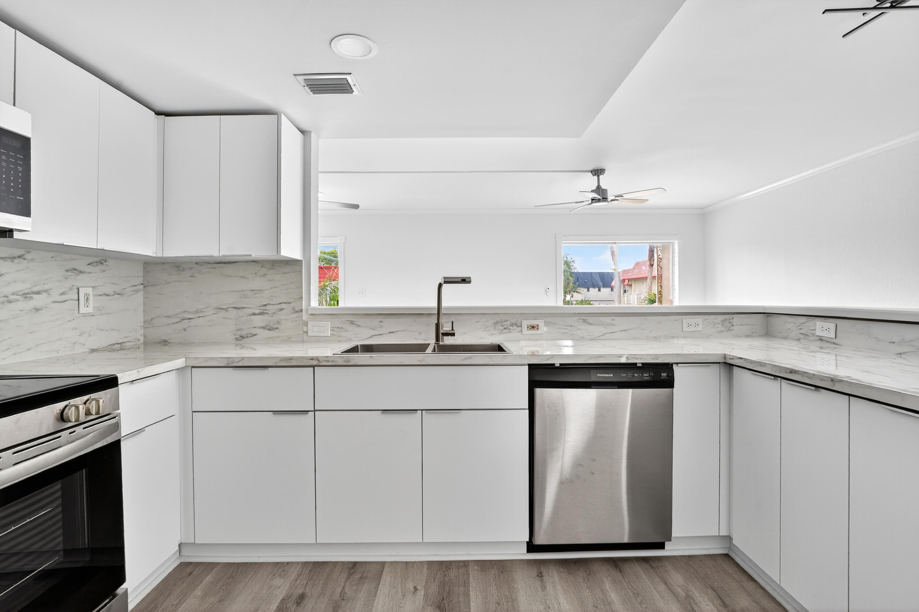 BROOKFIELD GARDENS CONDO FOUR - Residential