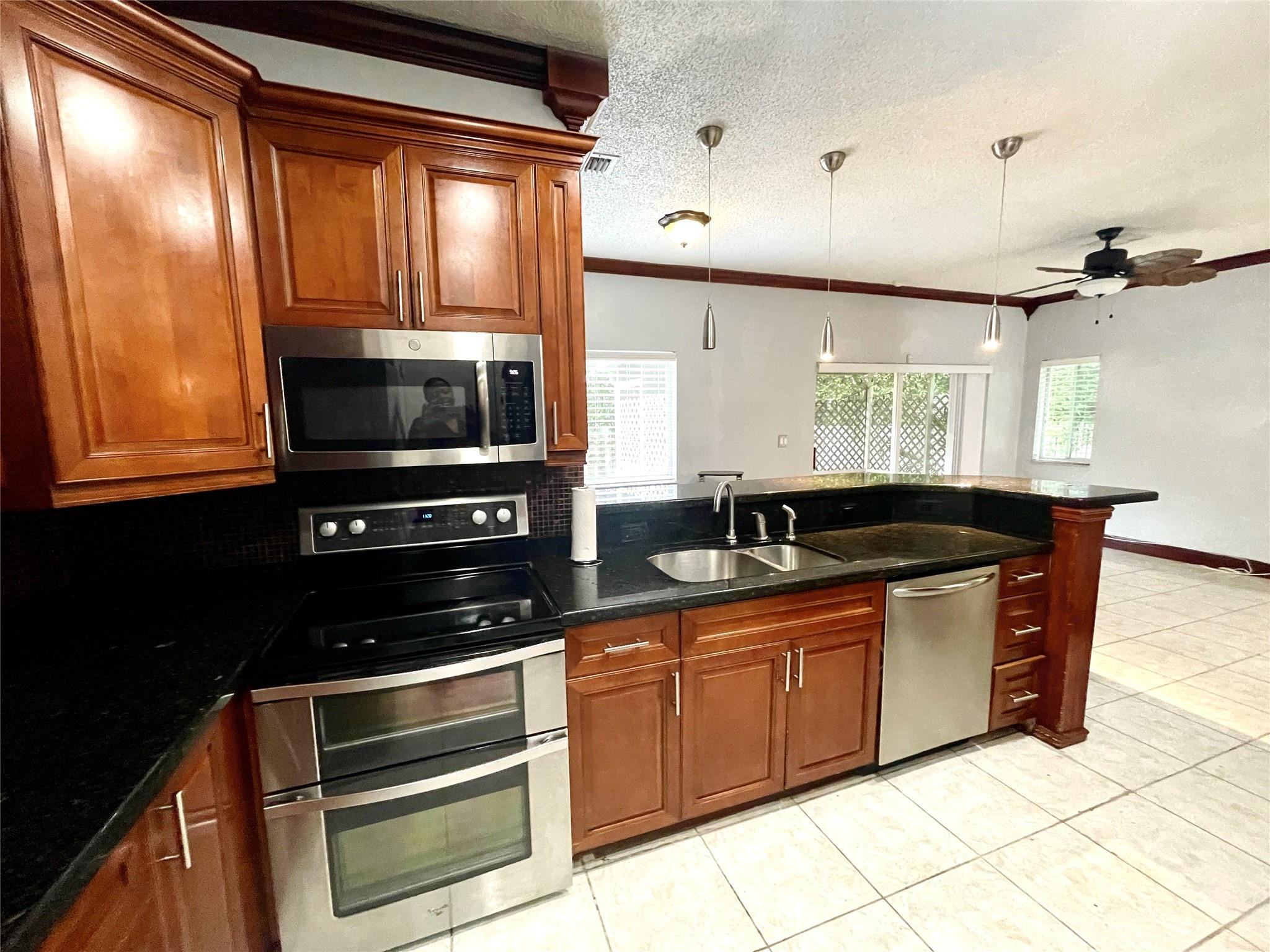 AVALON - Residential Lease