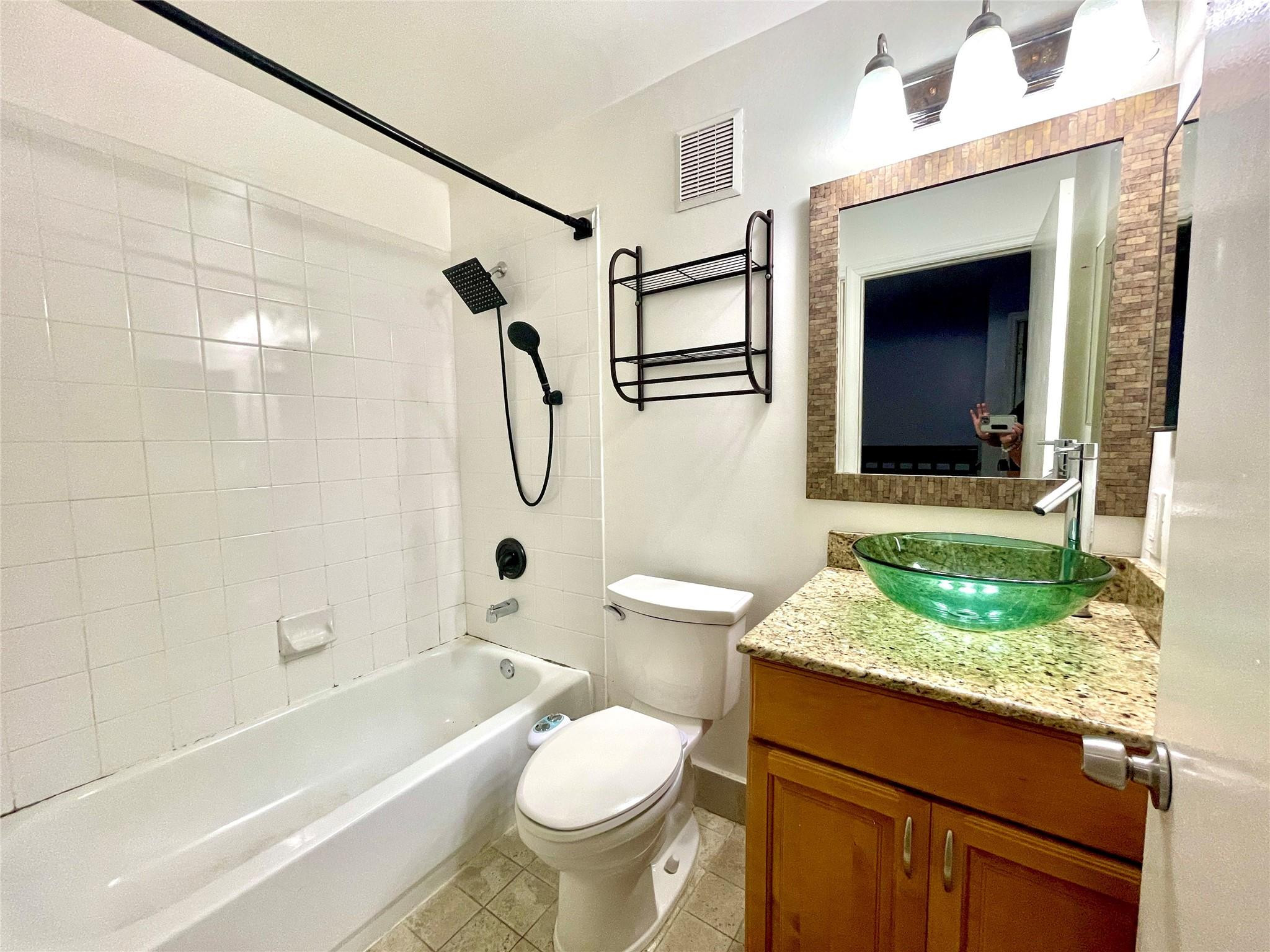 AVALON - Residential Lease
