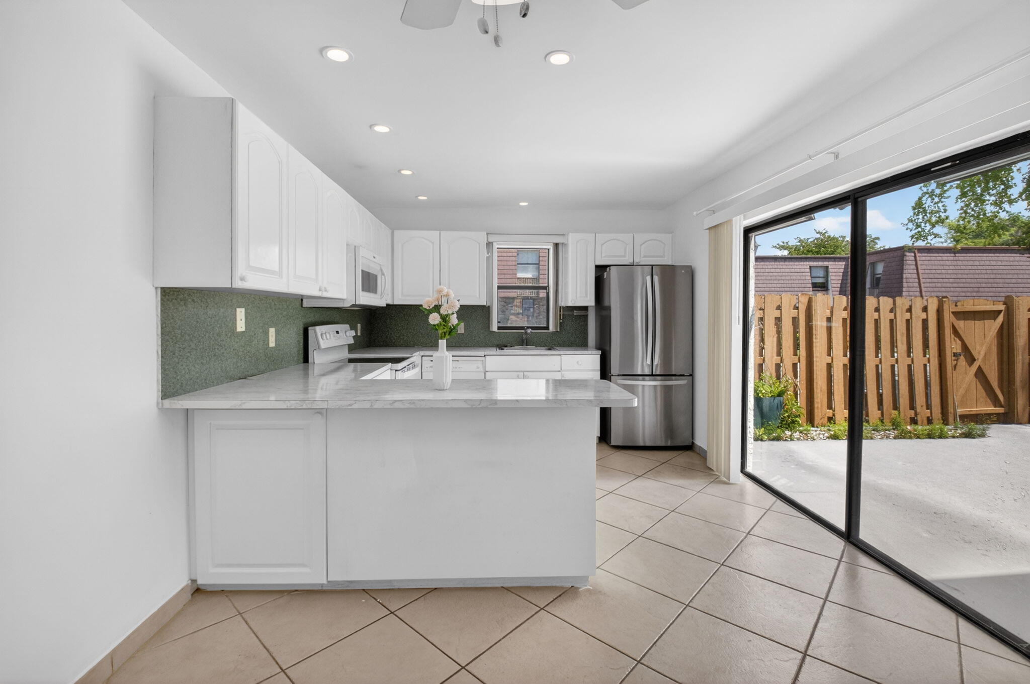 COURTYARDS AT BOCA I - Residential