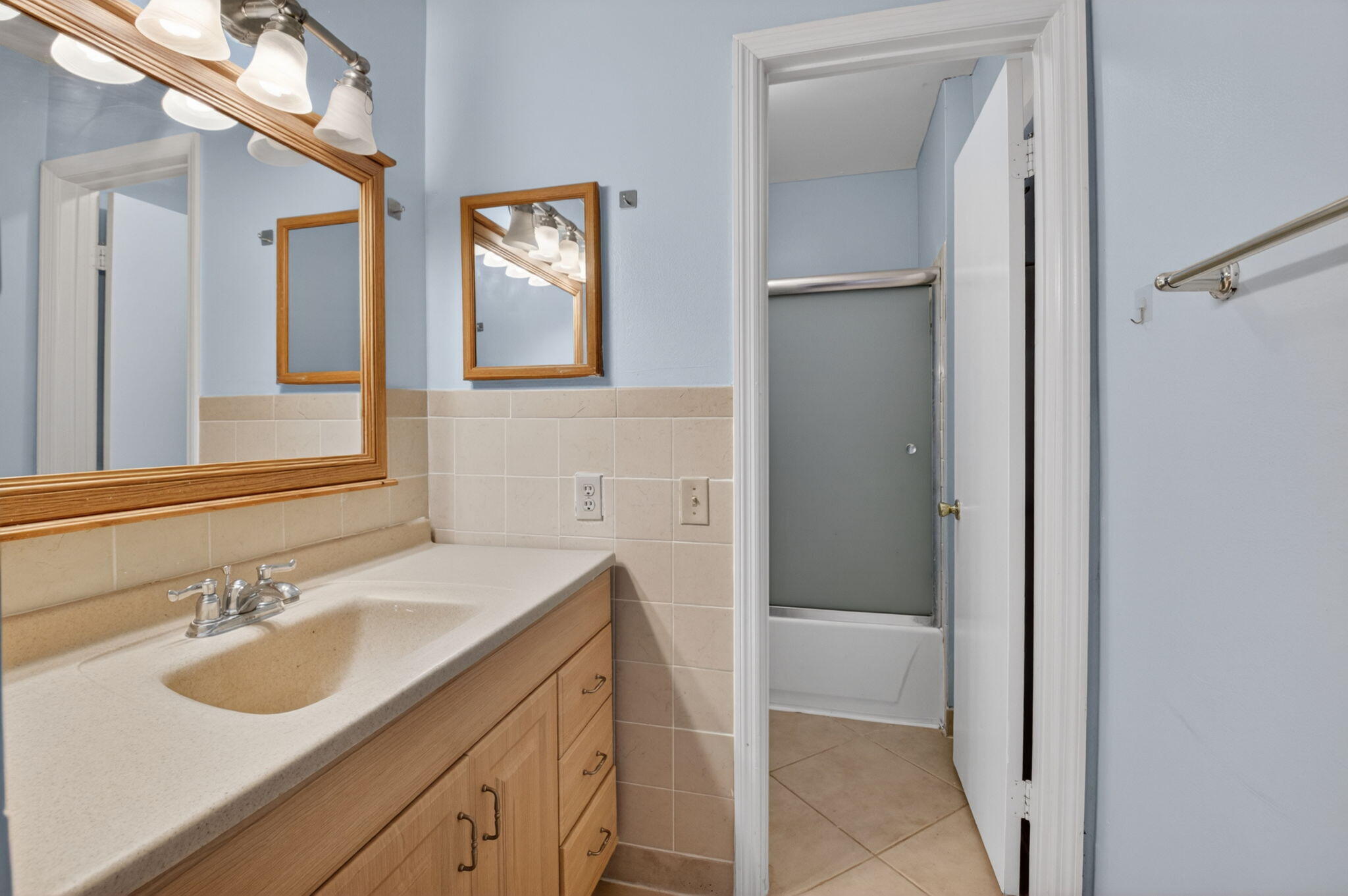 COURTYARDS AT BOCA I - Residential