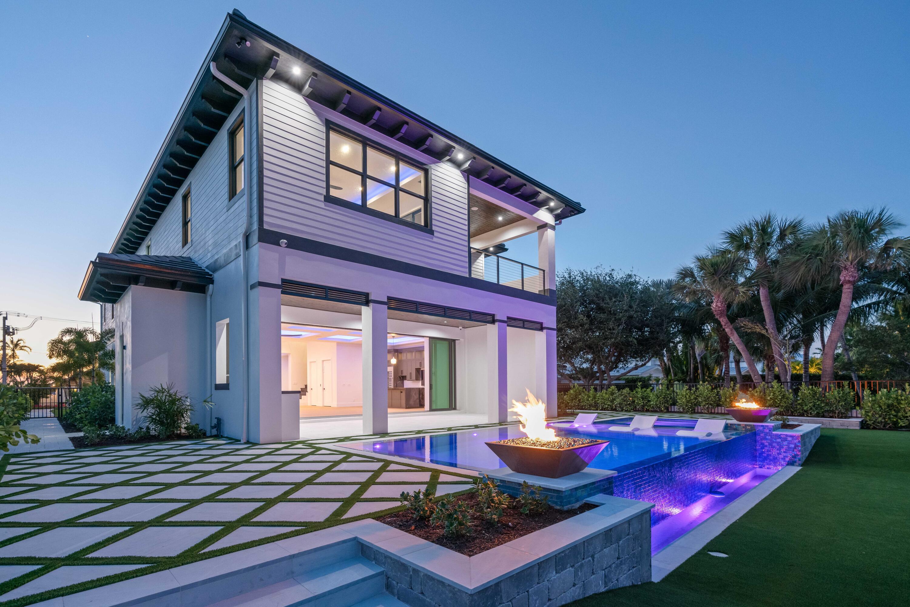 LAKE SHORES LANTANA - Residential